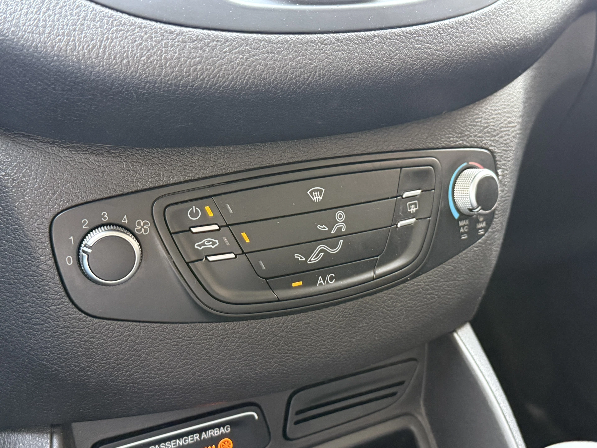 Hoofdafbeelding Ford Transit Courier