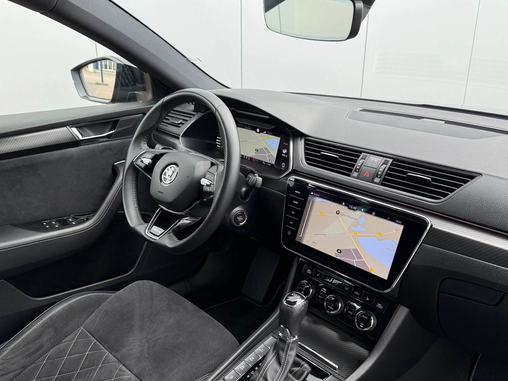 Hoofdafbeelding Škoda Superb