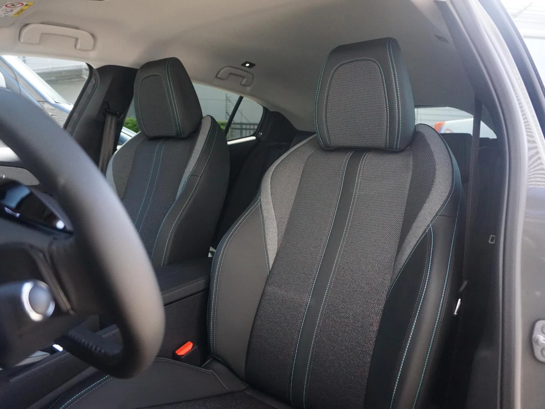 Hoofdafbeelding Peugeot 408