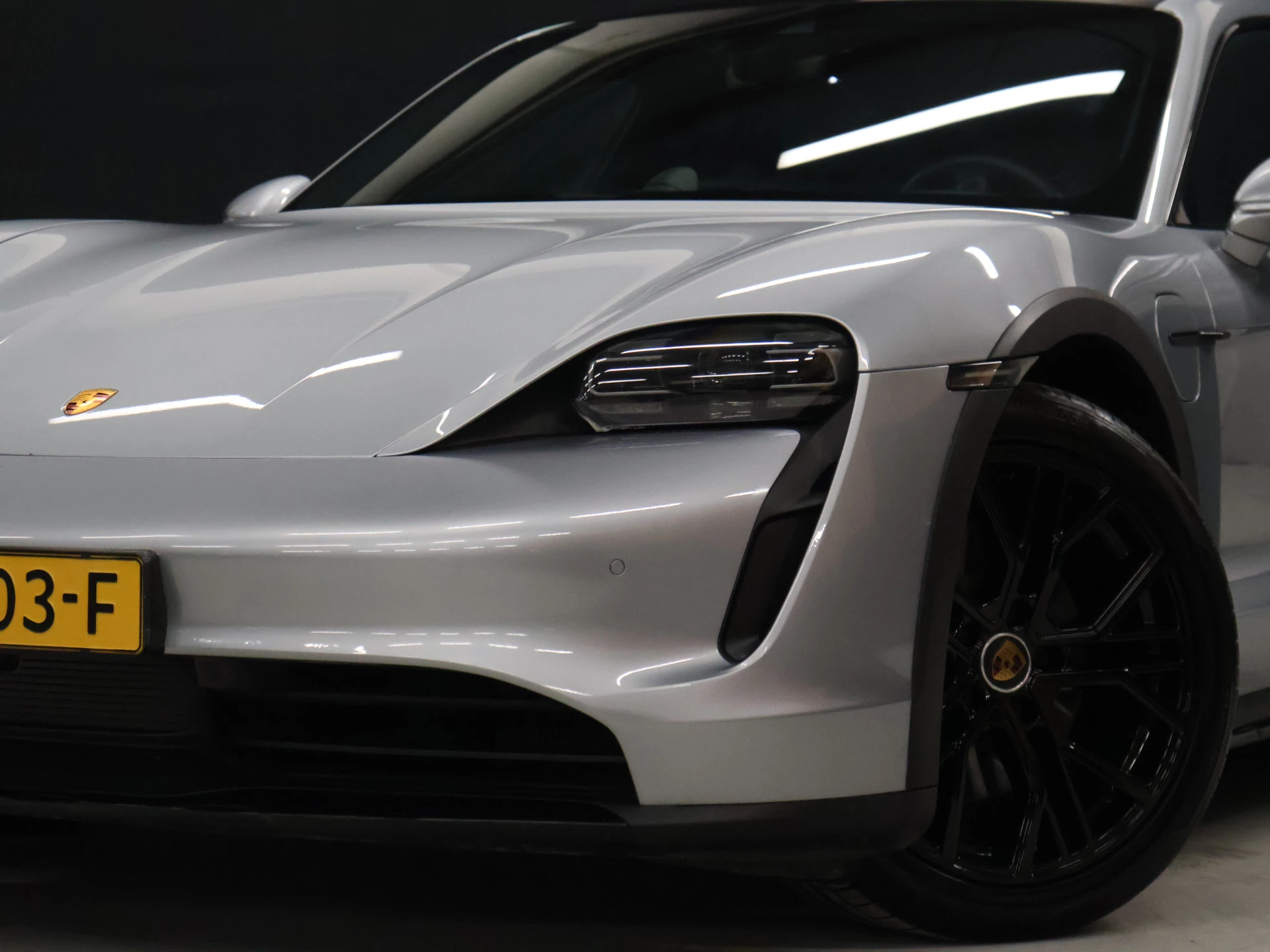 Hoofdafbeelding Porsche Taycan