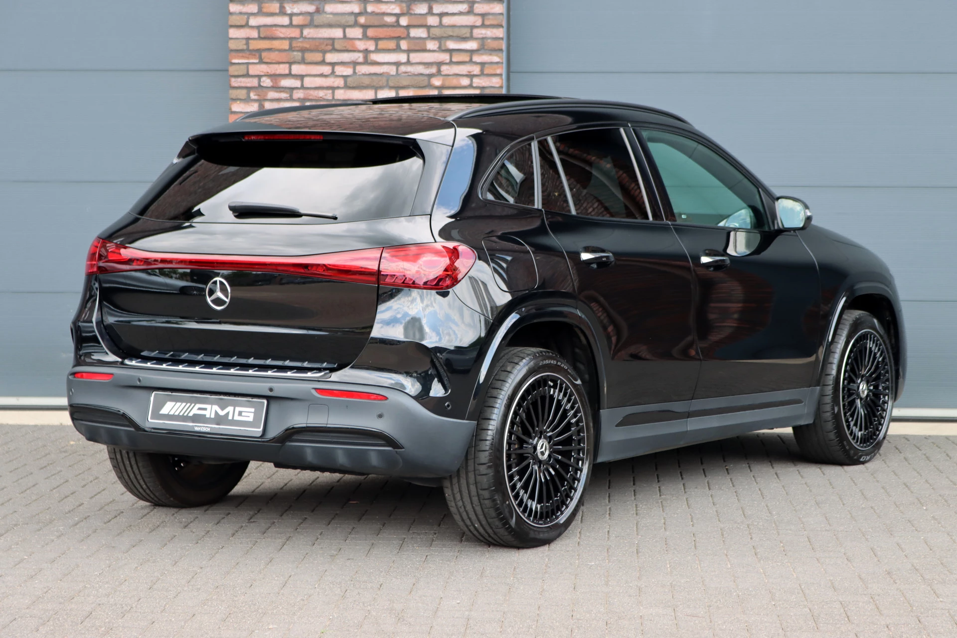 Hoofdafbeelding Mercedes-Benz EQA