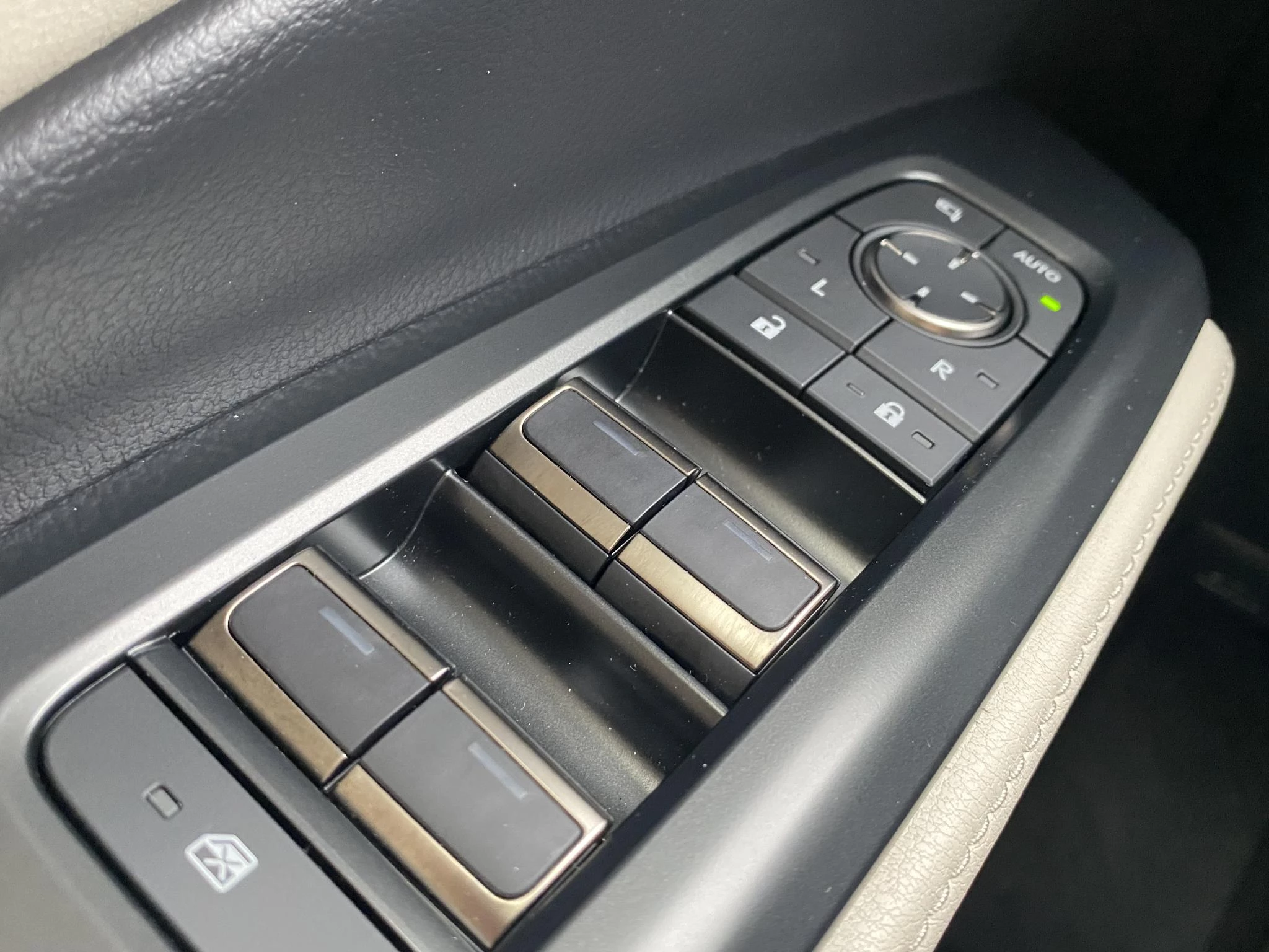 Hoofdafbeelding Lexus LBX