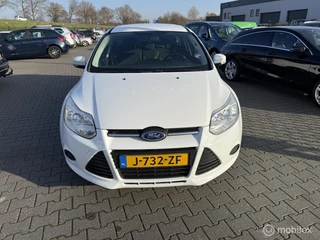 Hoofdafbeelding Ford Focus Ford Focus Wagon 1.0 EcoBoost  inruil koopje