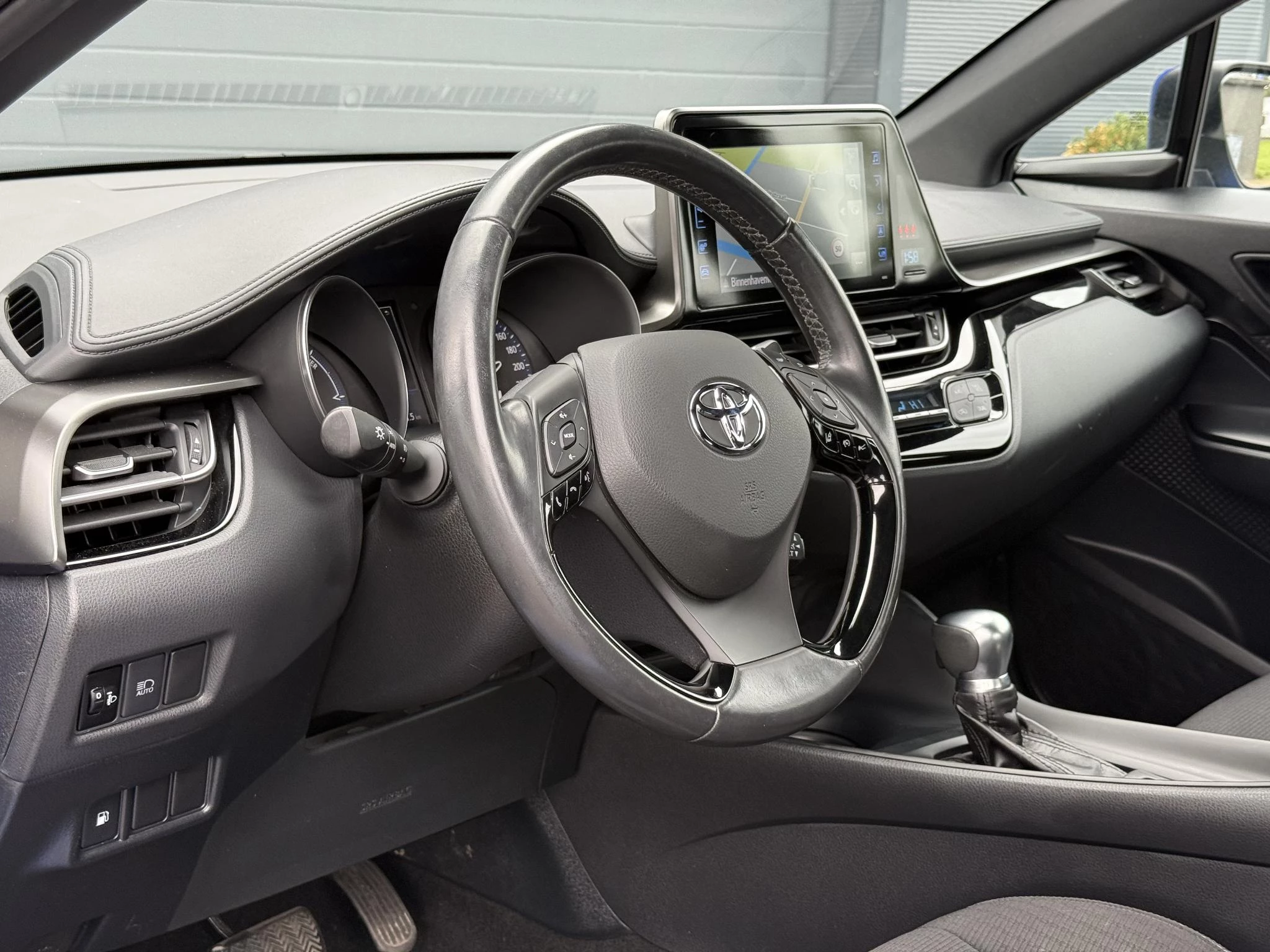 Hoofdafbeelding Toyota C-HR
