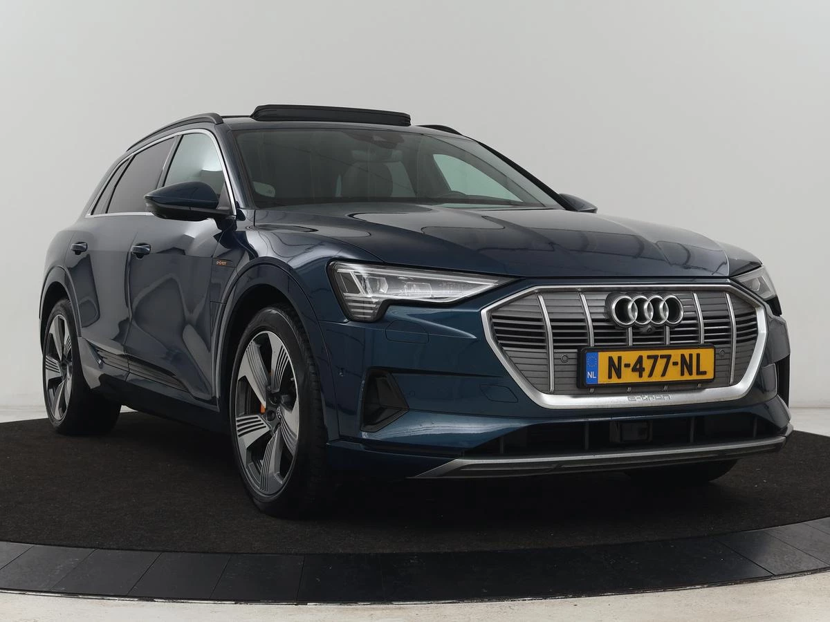 Hoofdafbeelding Audi e-tron