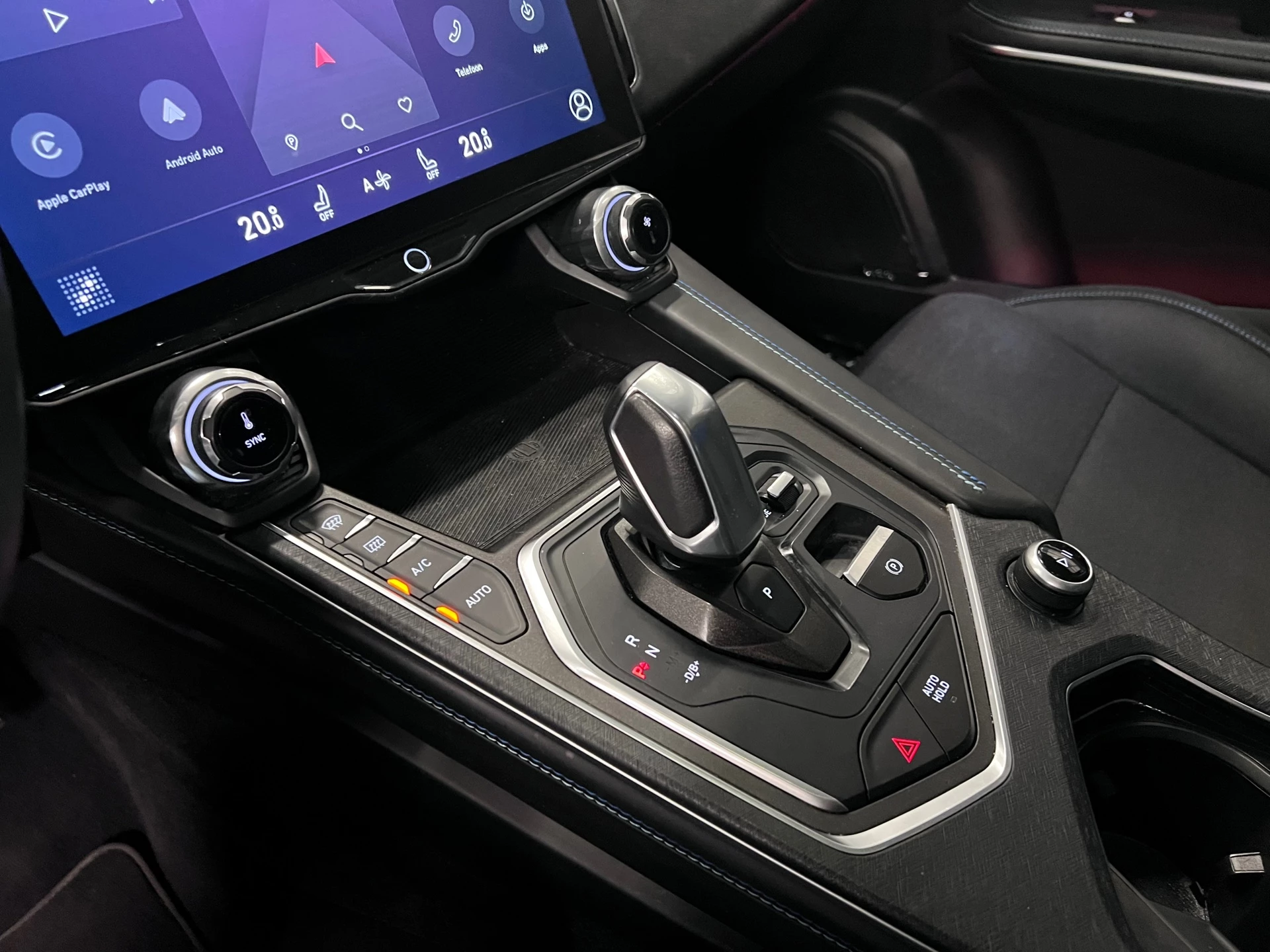 Hoofdafbeelding Lynk & Co 01