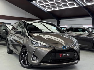 Toyota Yaris 1.5 Hybrid Bi-Tone Navigatie Camera