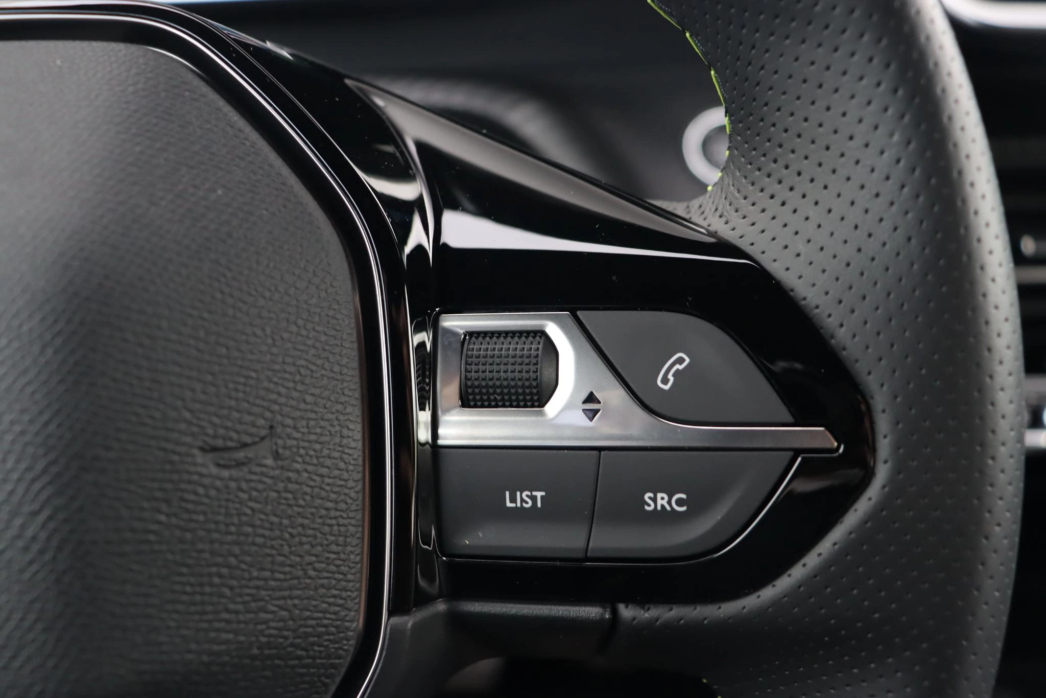 Hoofdafbeelding Peugeot e-208