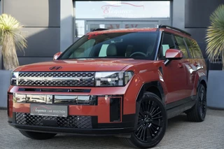 Hoofdafbeelding Hyundai Santa Fe Hyundai Santa Fe 1.6 T-GDI PHEV Black Line 4WD 7p. 252pk Navigatie/Stoelverwarming/360Camera