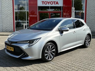 Toyota Corolla 1.8 HYBRID DYNAMIC STOEL/STUURVERW APPLE/ANDROID NAVI KEYLESS LED 17" LM-VELGEN CLIMA AD-CRUISE