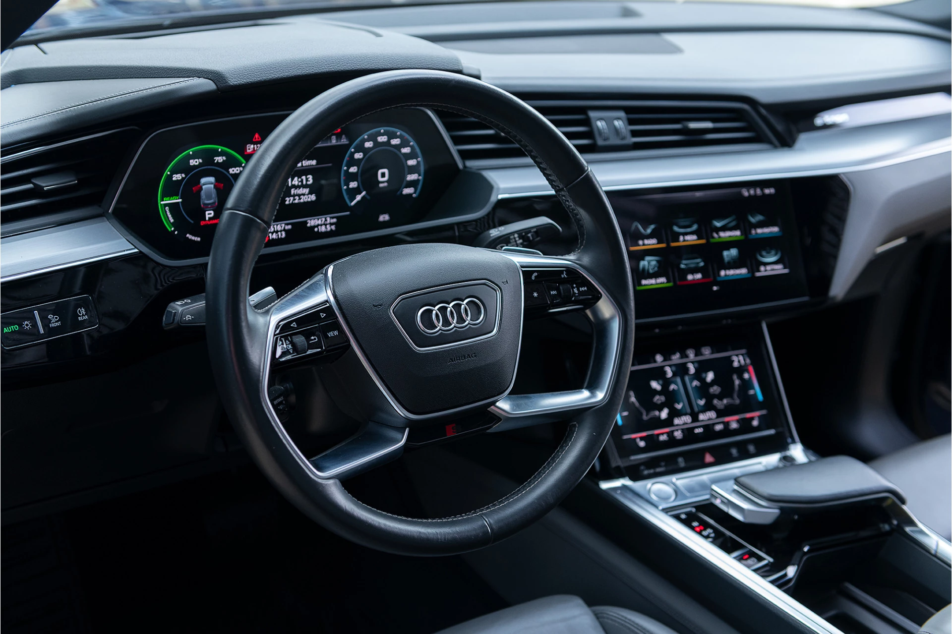 Hoofdafbeelding Audi e-tron