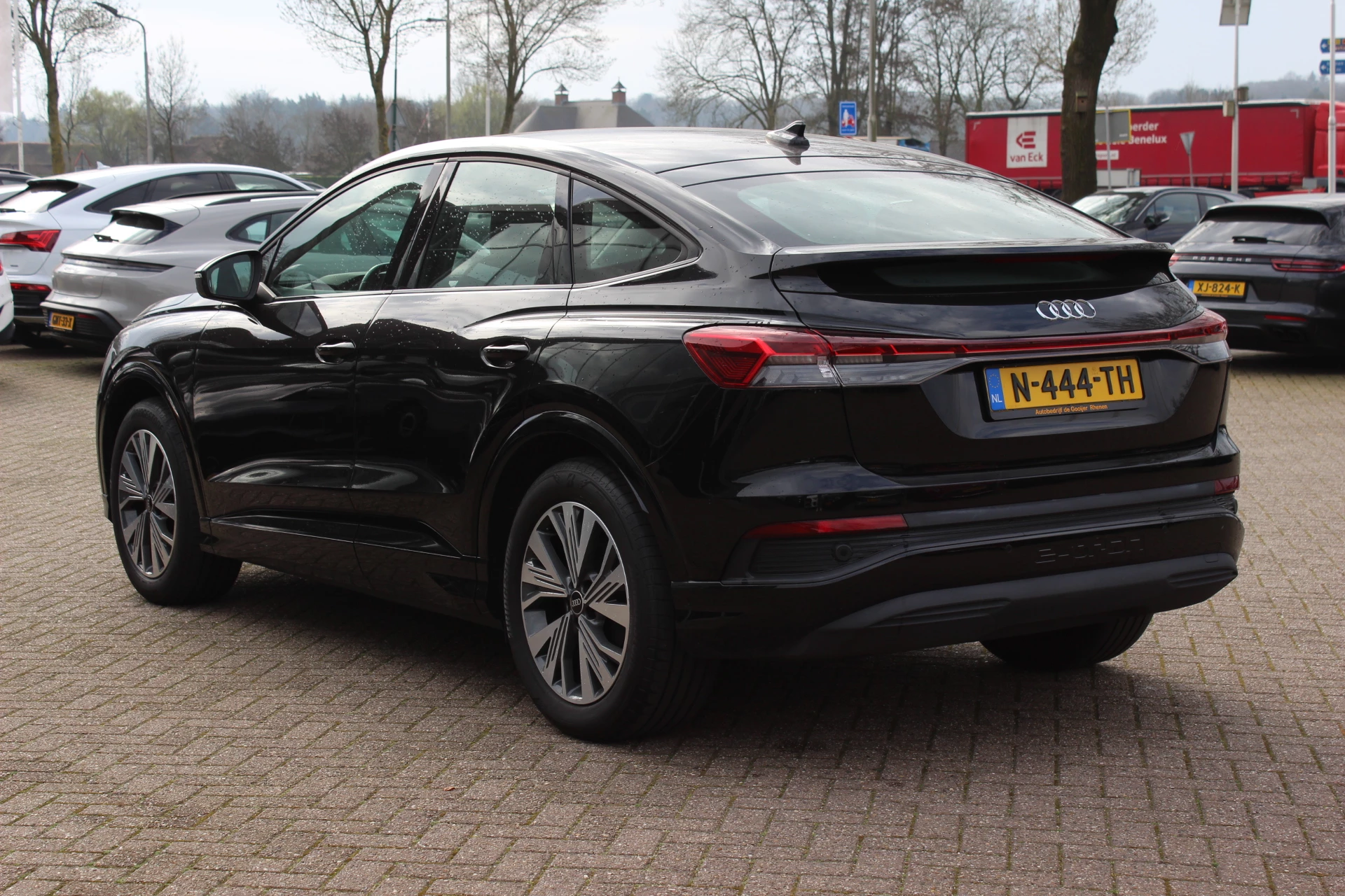 Hoofdafbeelding Audi Q4 Sportback e-tron