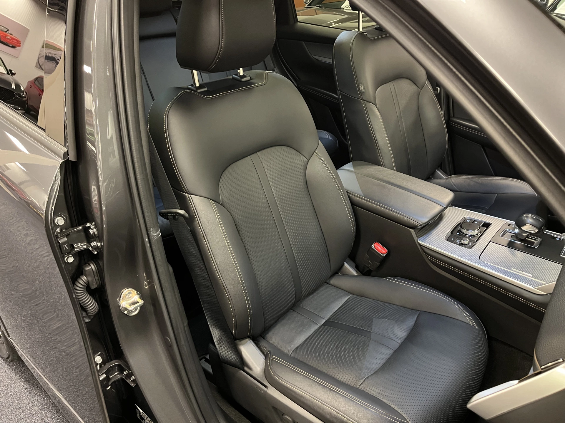 Hoofdafbeelding Mazda CX-60