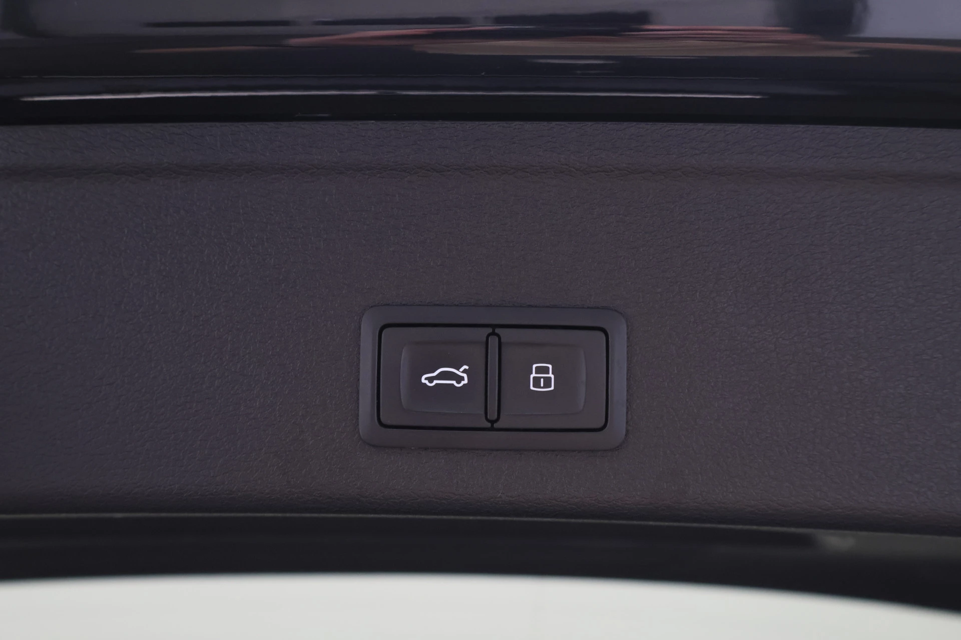 Hoofdafbeelding Audi S4