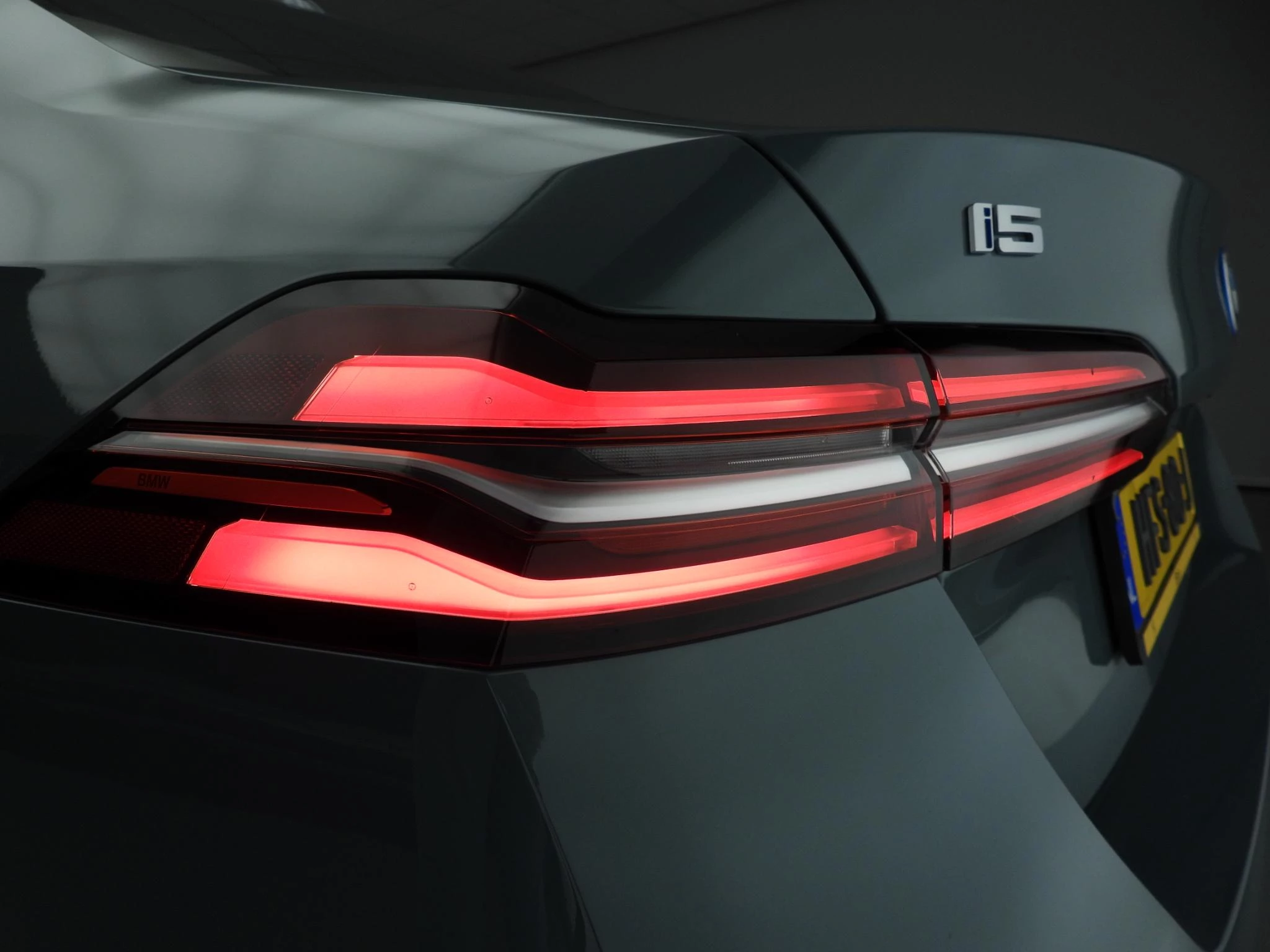 Hoofdafbeelding BMW i5