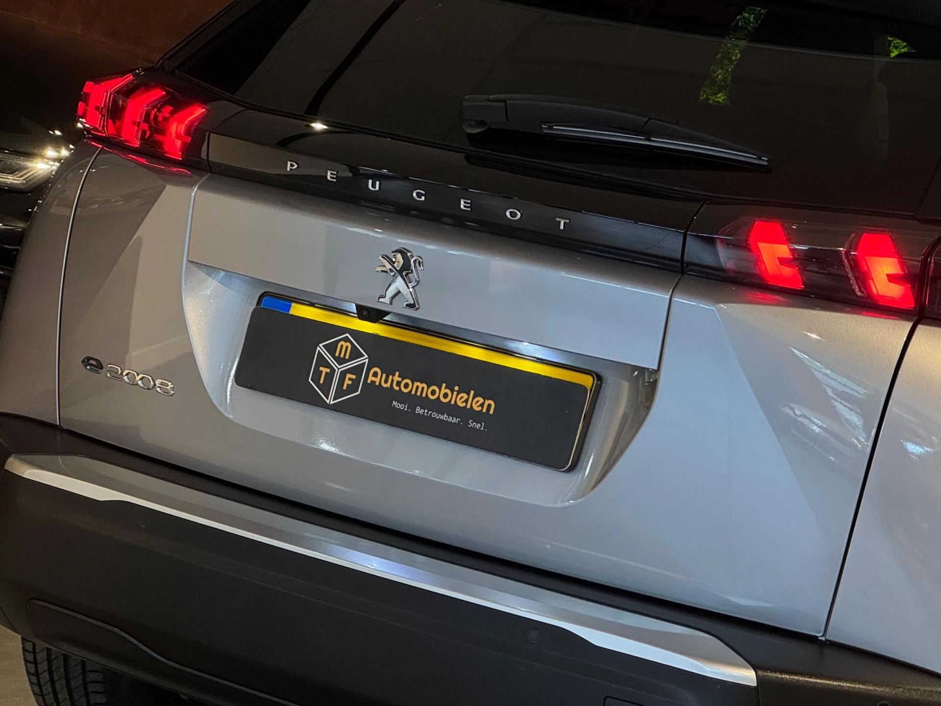 Hoofdafbeelding Peugeot e-2008