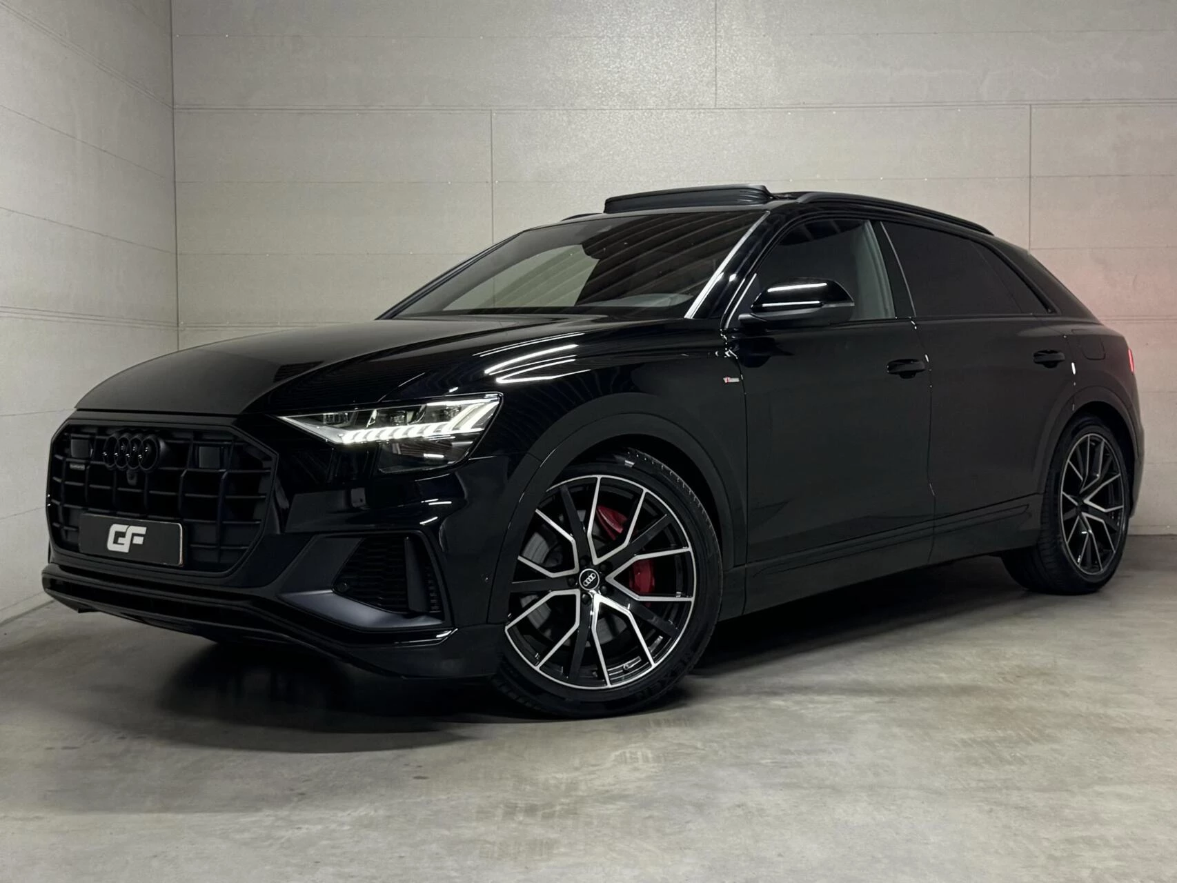 Hoofdafbeelding Audi Q8