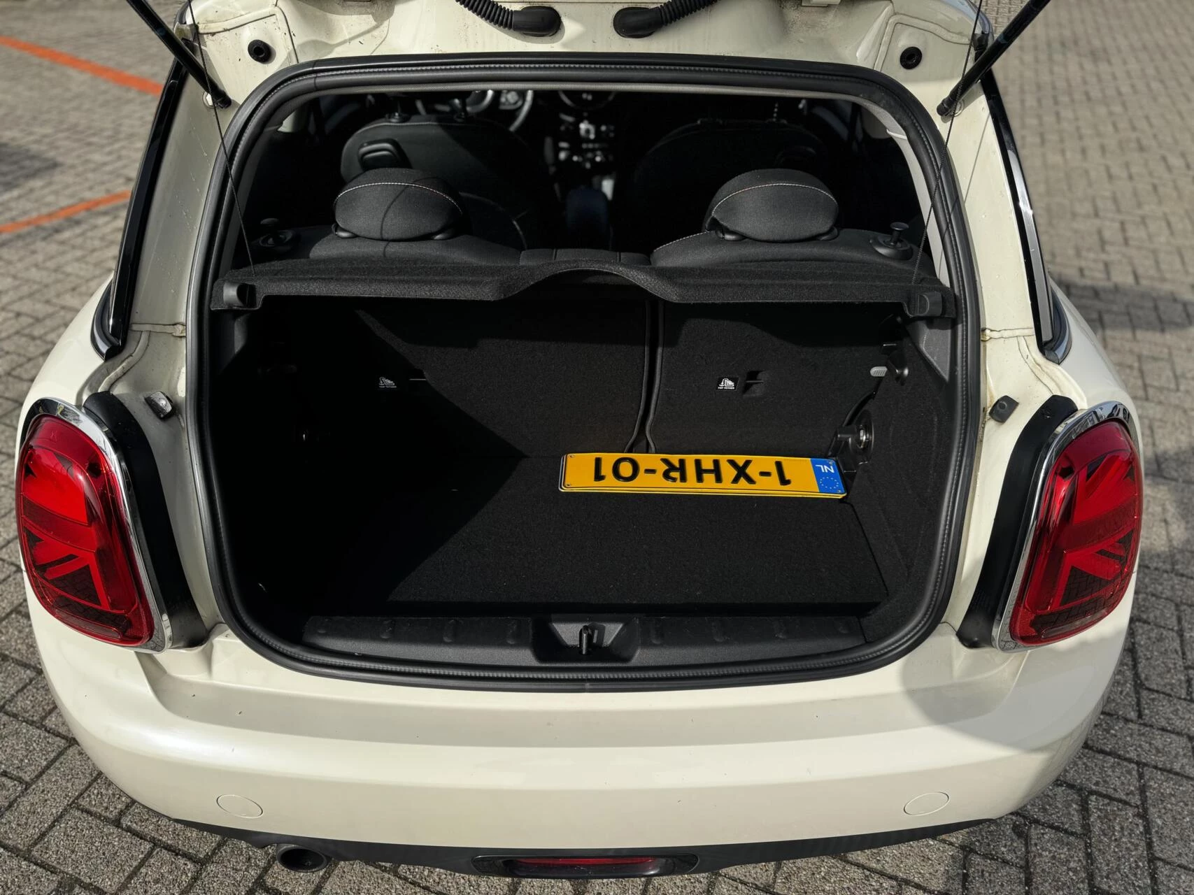 Hoofdafbeelding MINI One