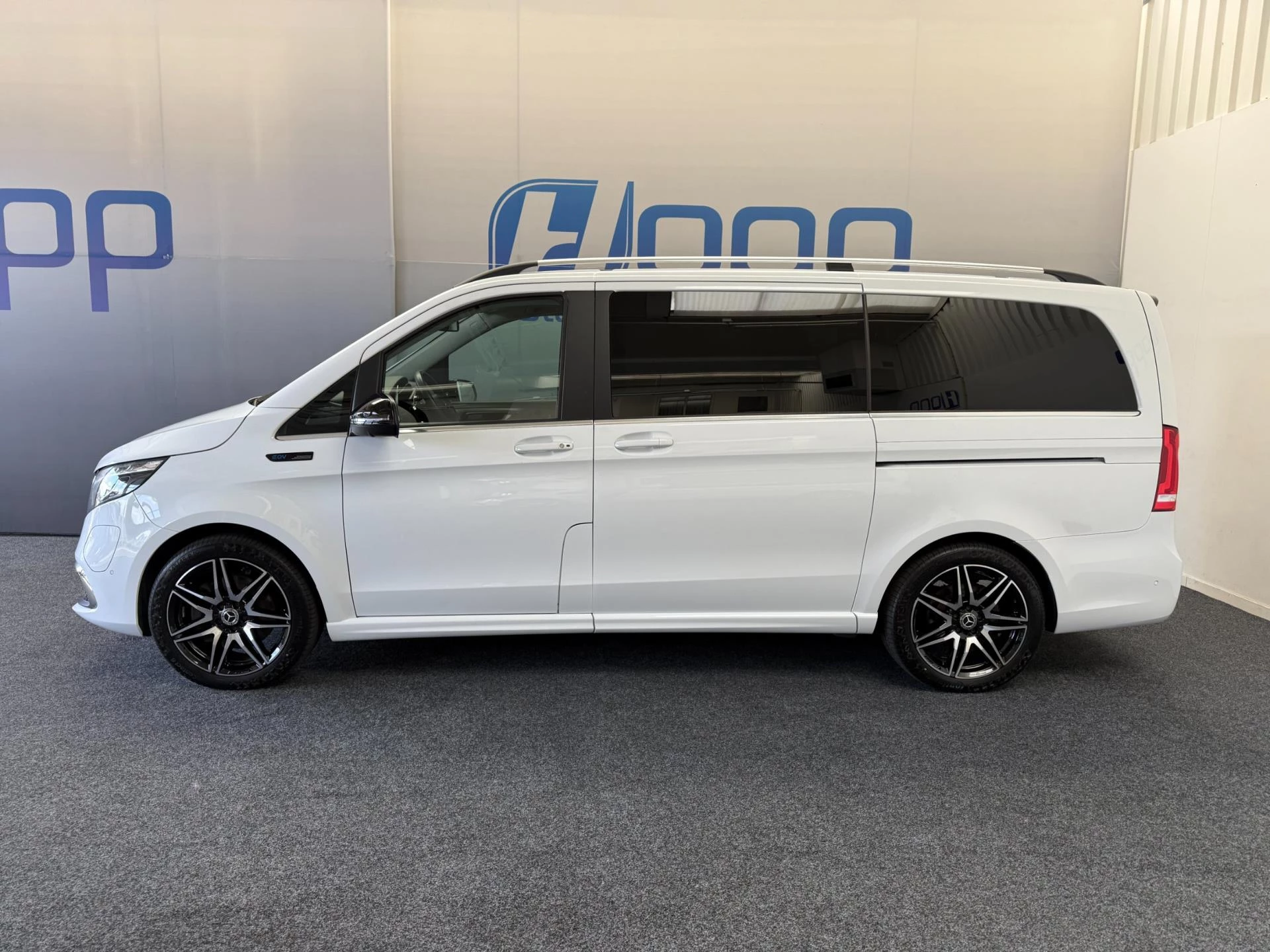 Hoofdafbeelding Mercedes-Benz EQV