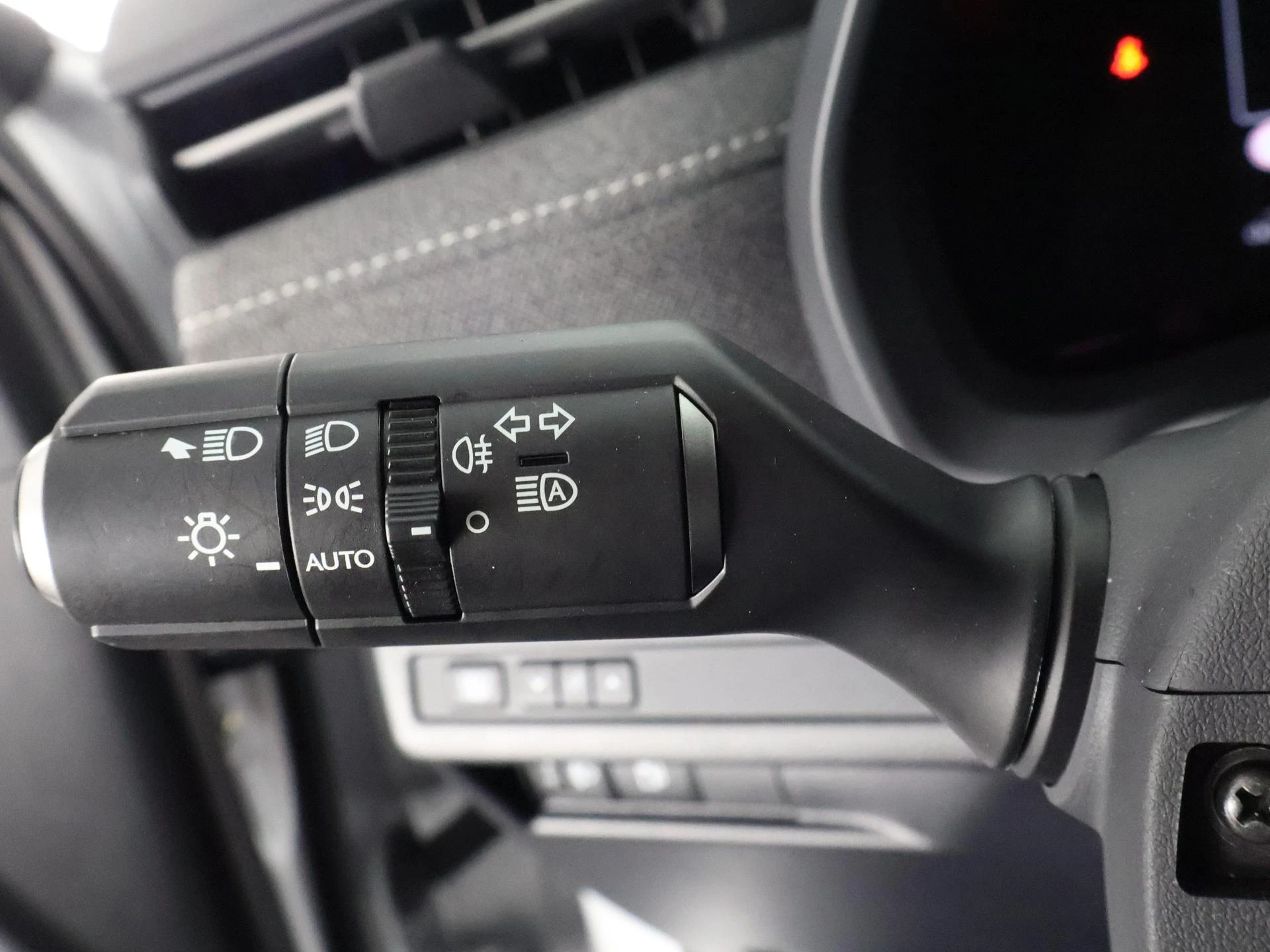 Hoofdafbeelding Lexus LBX