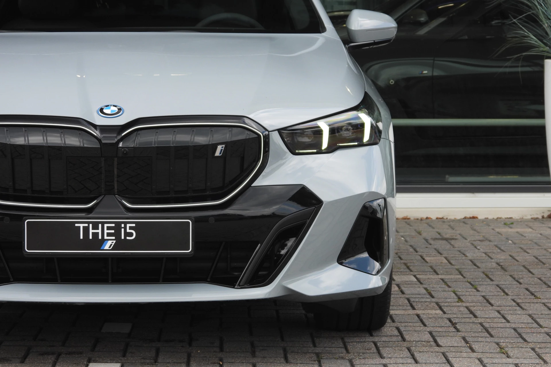 Hoofdafbeelding BMW i5