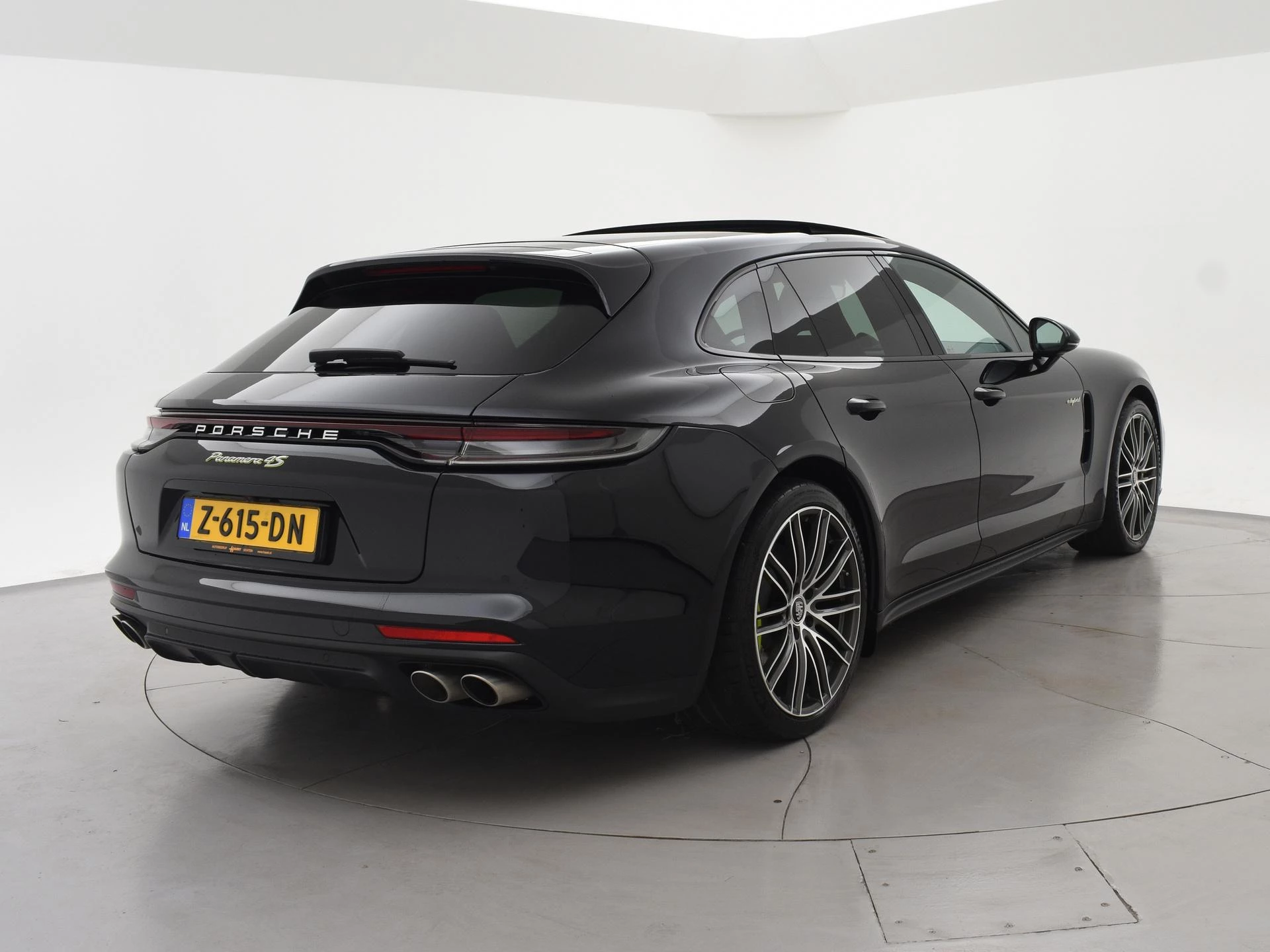 Hoofdafbeelding Porsche Panamera