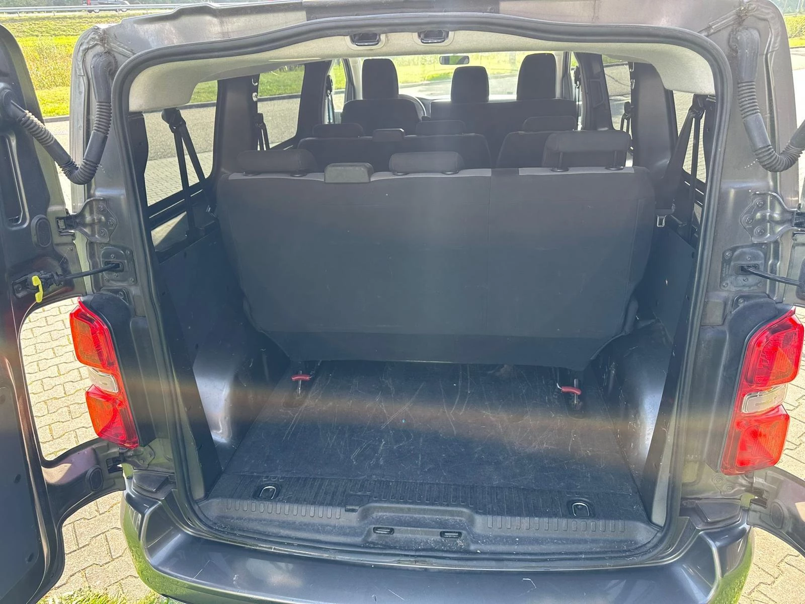 Hoofdafbeelding Peugeot Traveller