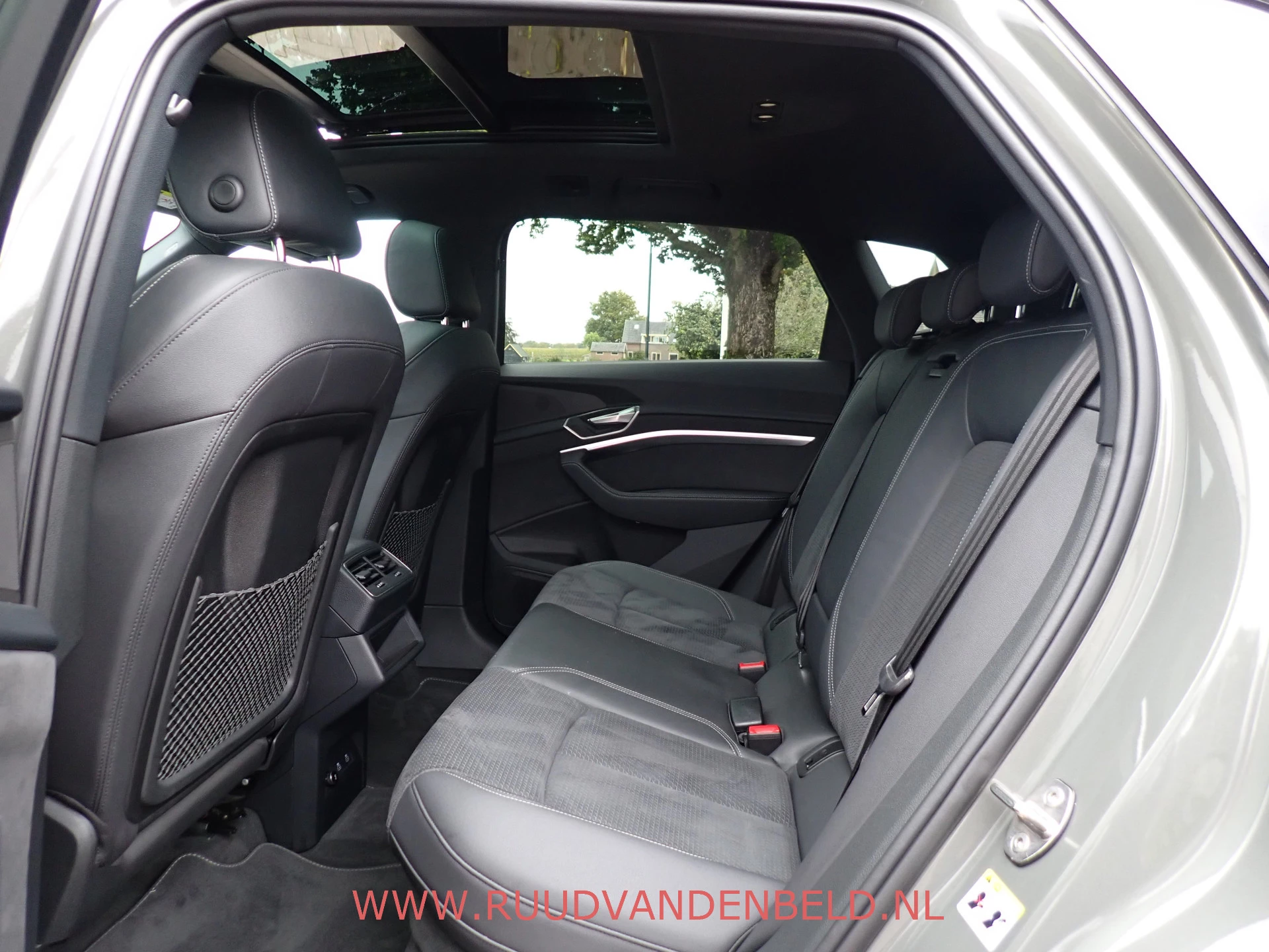 Hoofdafbeelding Audi Q8 e-tron