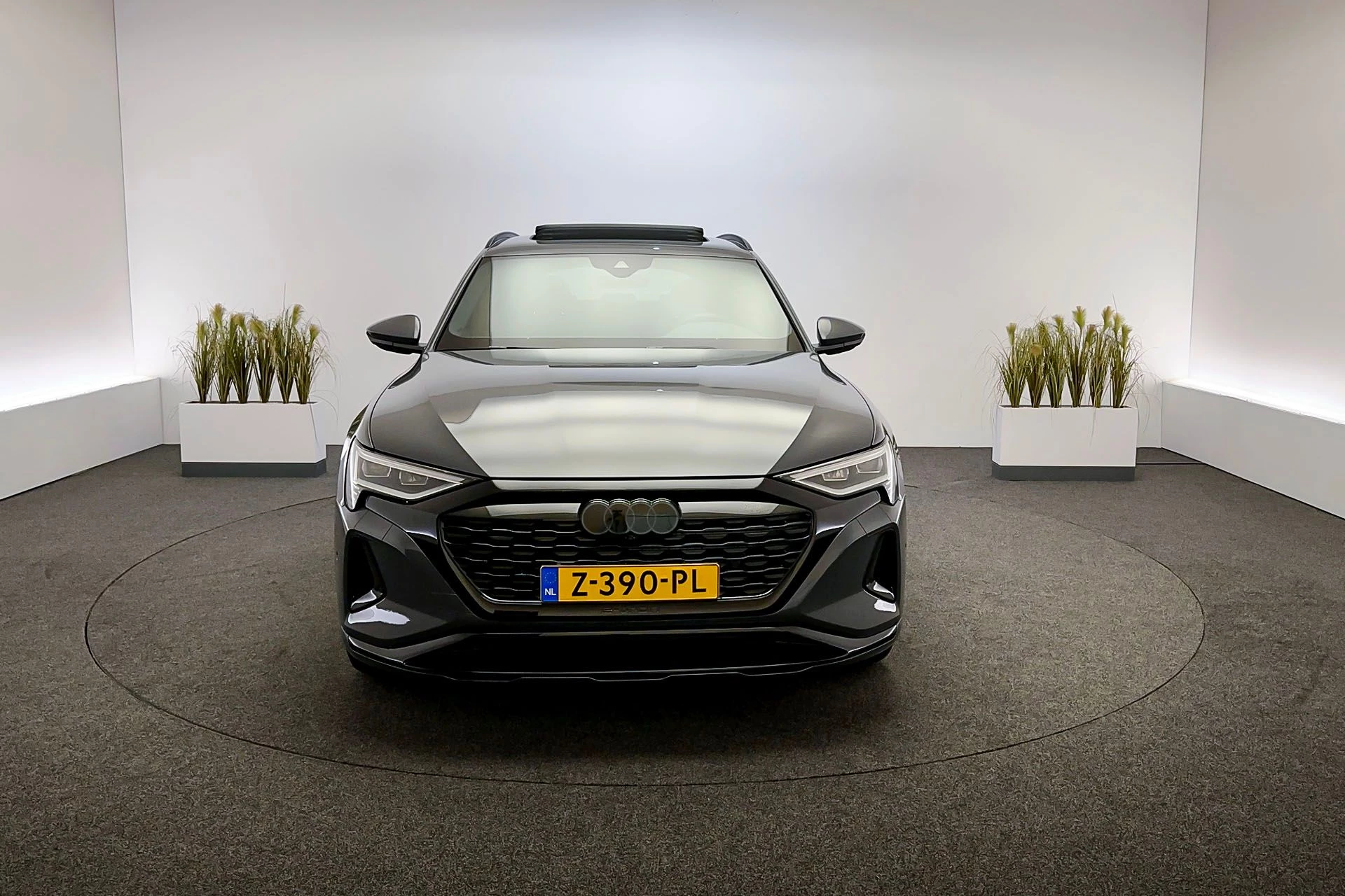 Hoofdafbeelding Audi Q8 e-tron