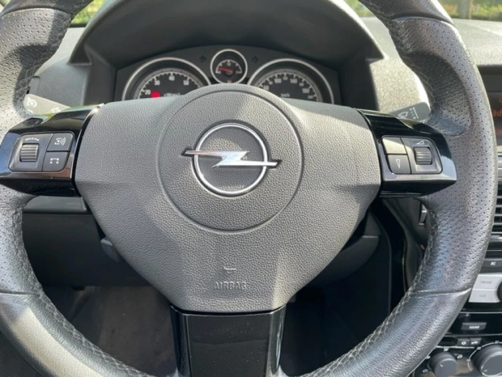 Hoofdafbeelding Opel Cabrio