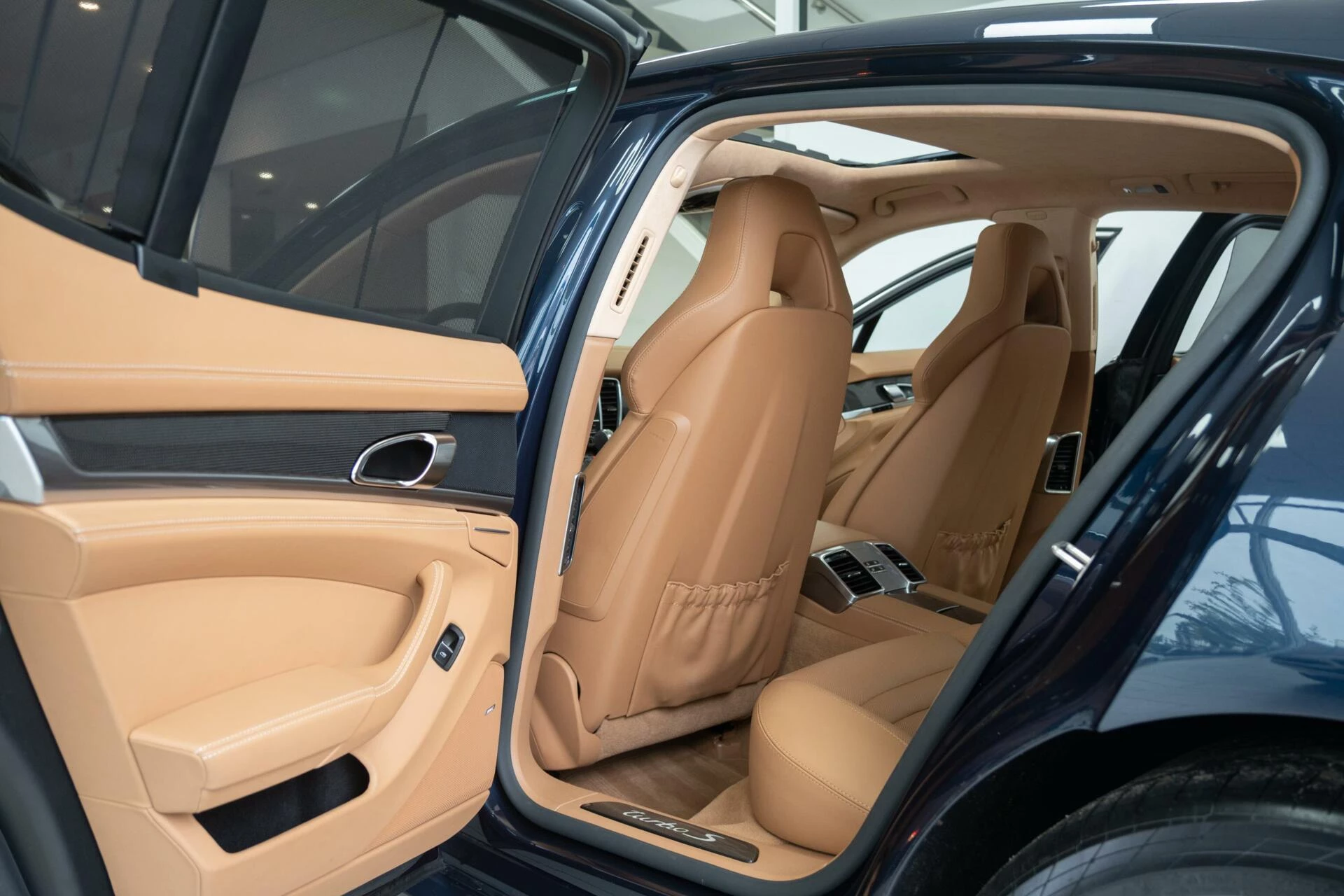 Hoofdafbeelding Porsche Panamera
