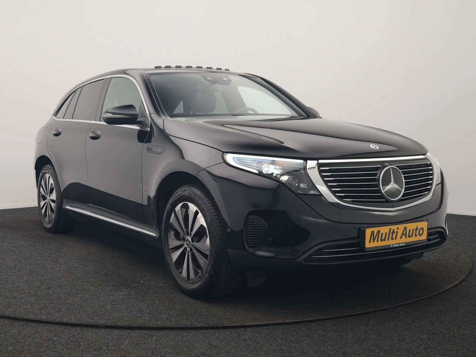 Hoofdafbeelding Mercedes-Benz EQC