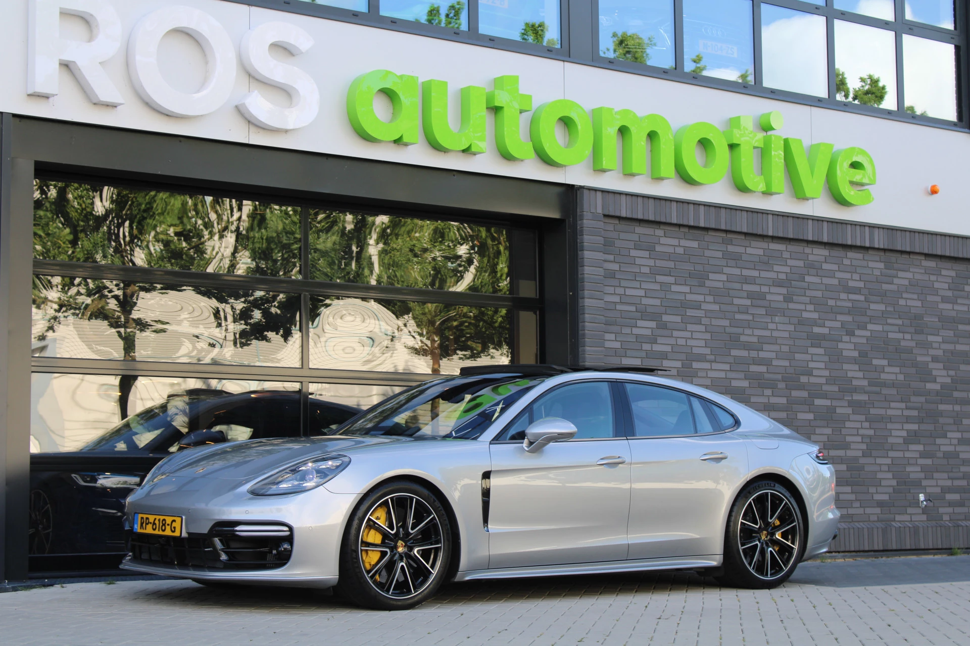Hoofdafbeelding Porsche Panamera