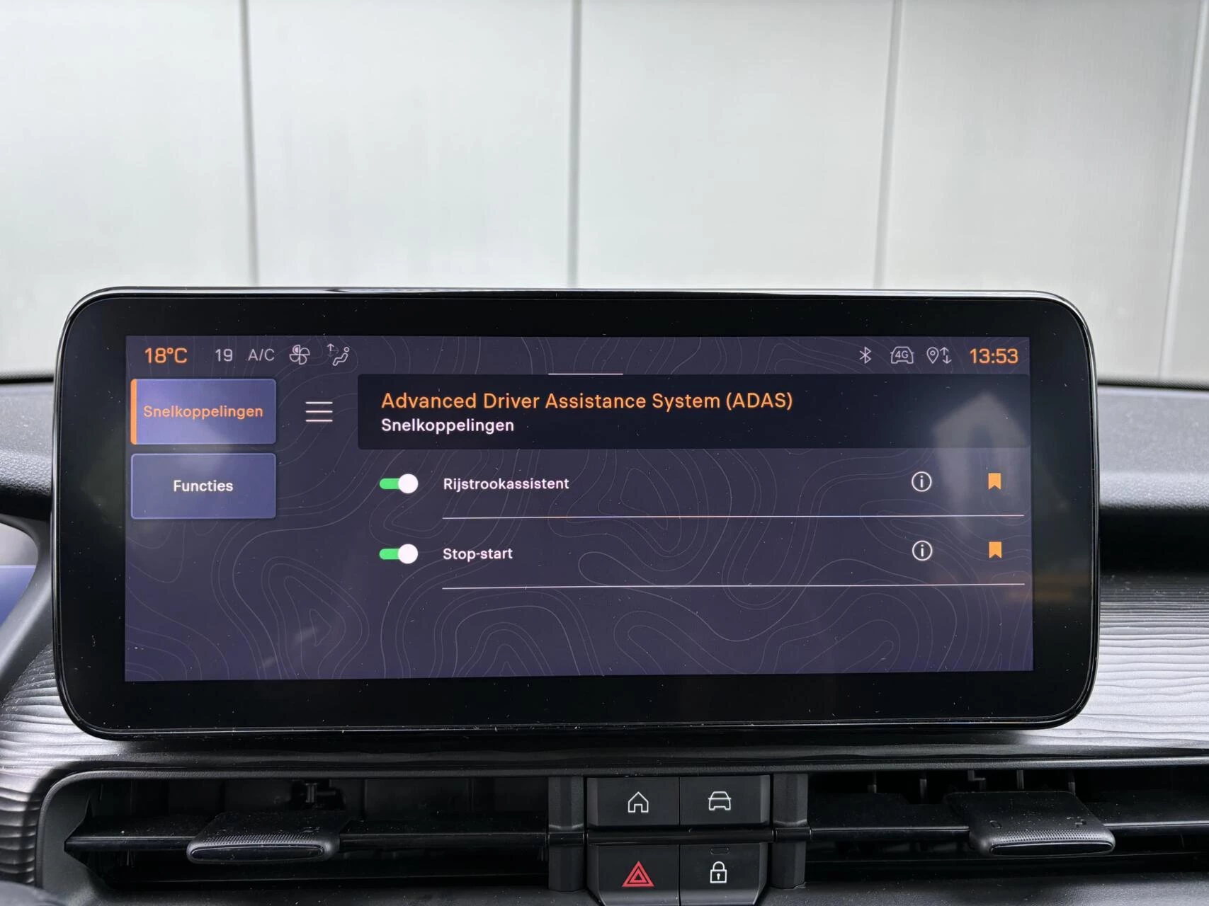 Hoofdafbeelding Jeep Avenger