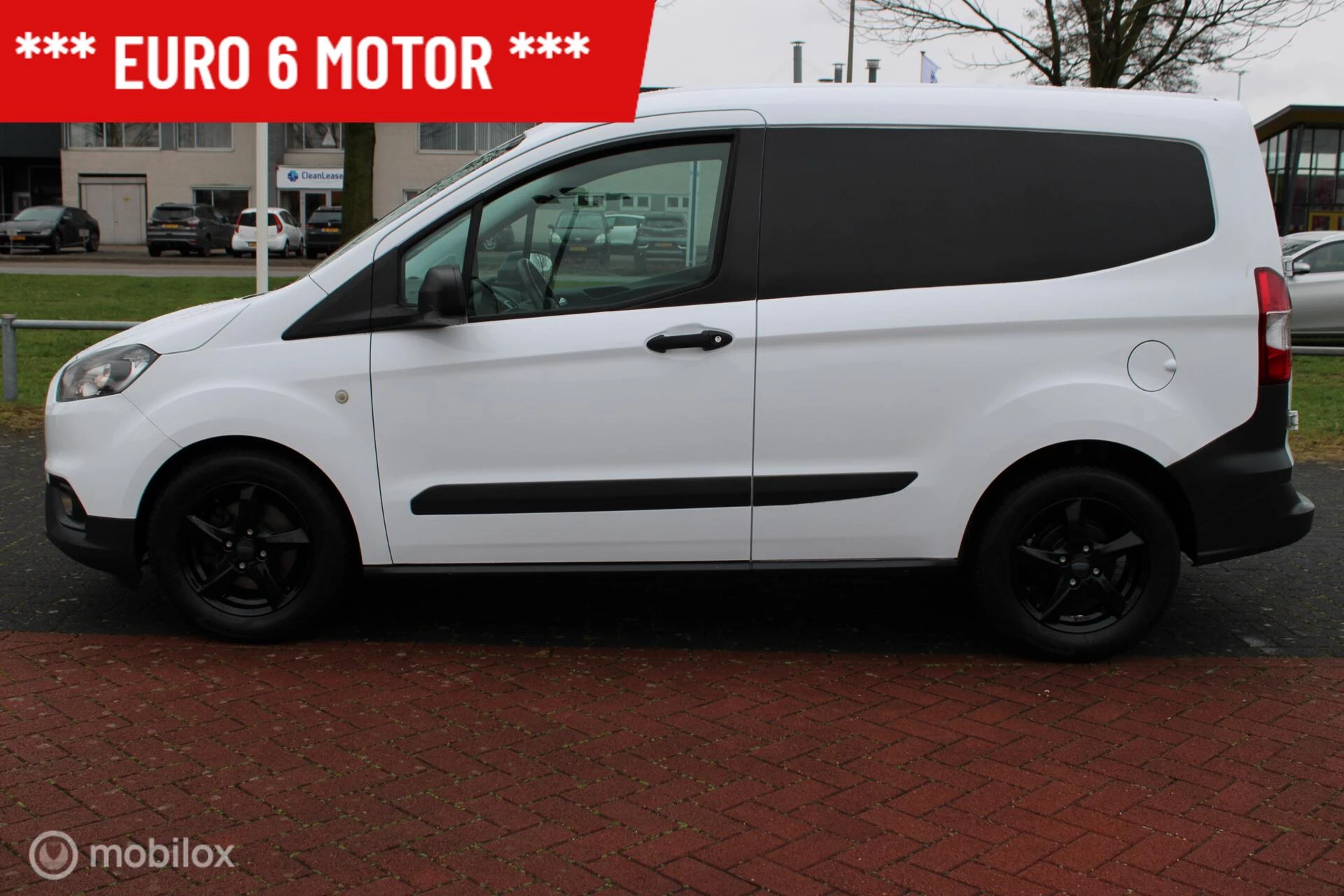 Hoofdafbeelding Ford Transit Courier