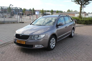 Hoofdafbeelding Škoda Superb Skoda Superb Combi 1.8 TSI Comfort Business NAVI/CRUISE CONTROL