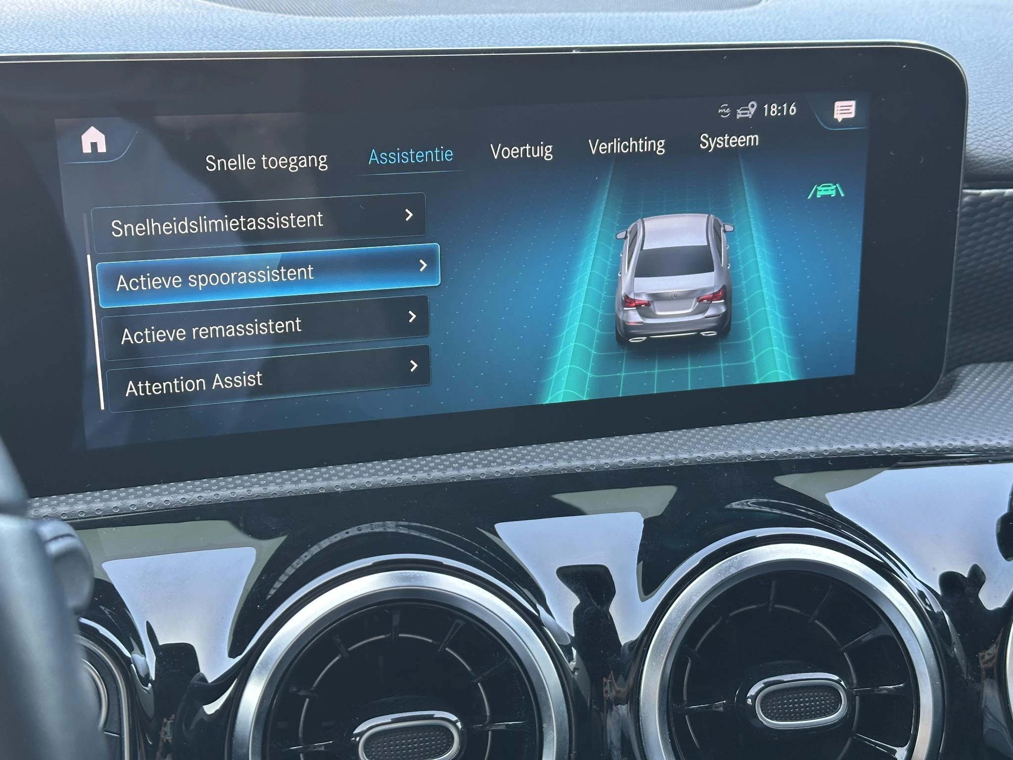 Hoofdafbeelding Mercedes-Benz A-Klasse