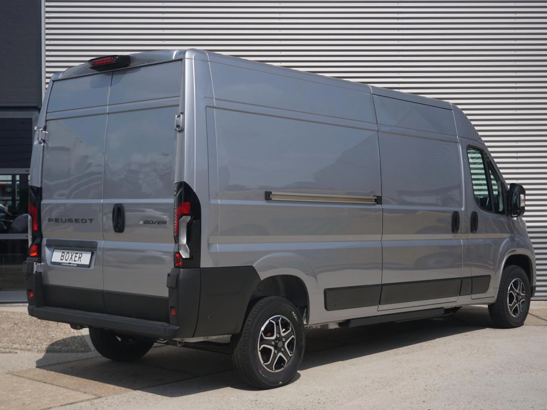 Hoofdafbeelding Peugeot e-Boxer