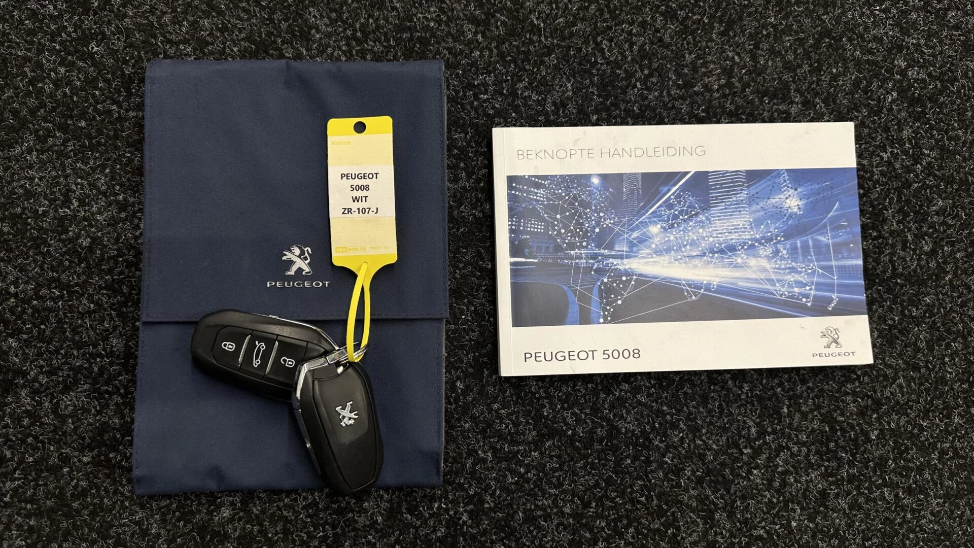 Hoofdafbeelding Peugeot 5008