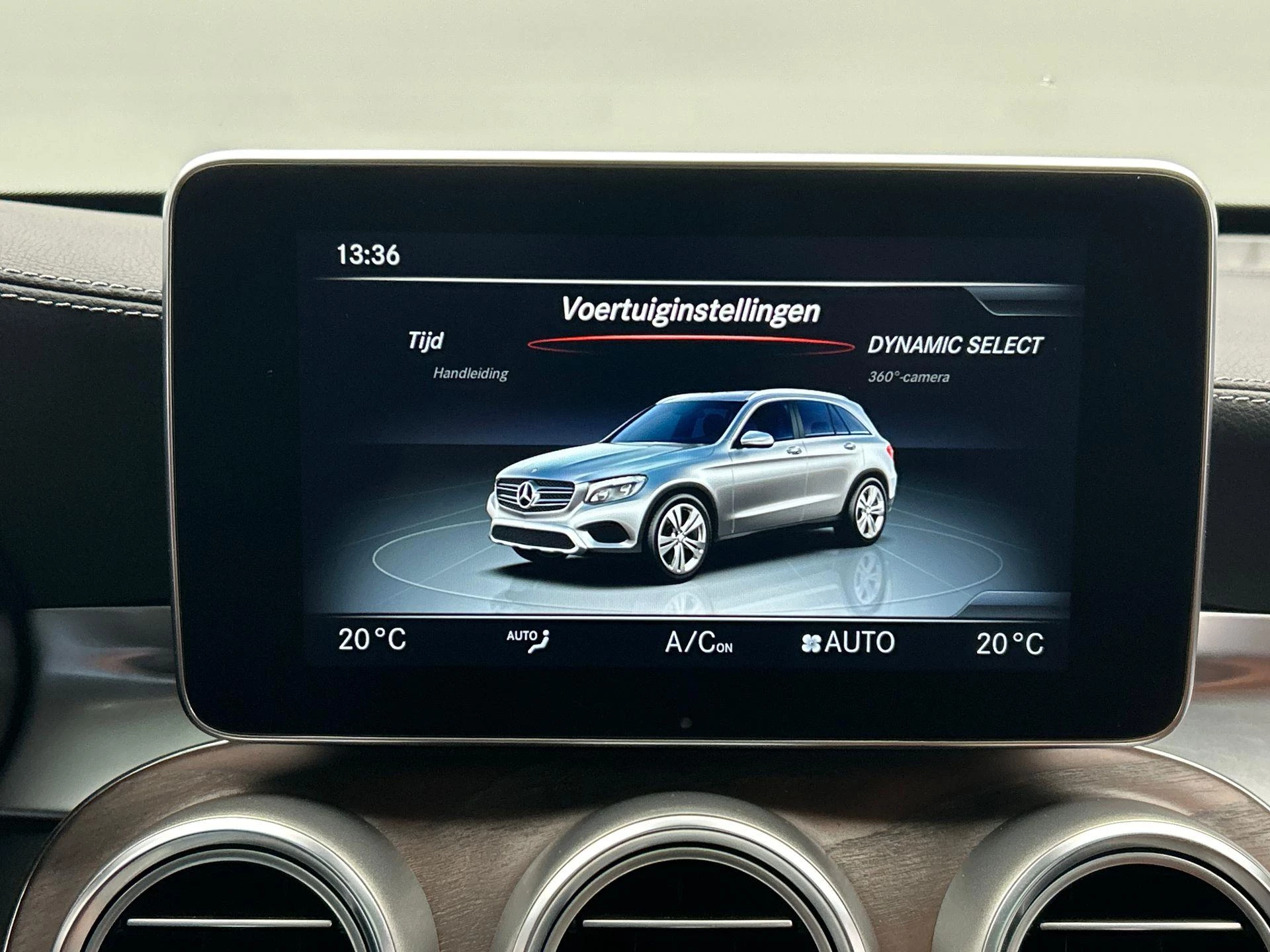 Hoofdafbeelding Mercedes-Benz GLC