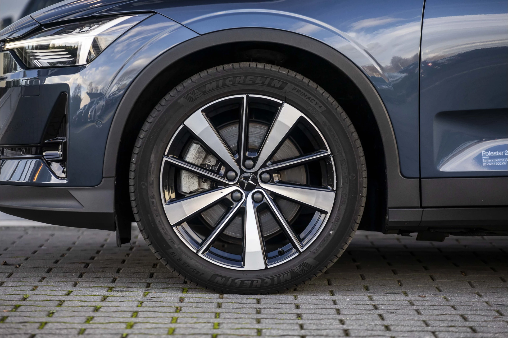 Hoofdafbeelding Polestar 2