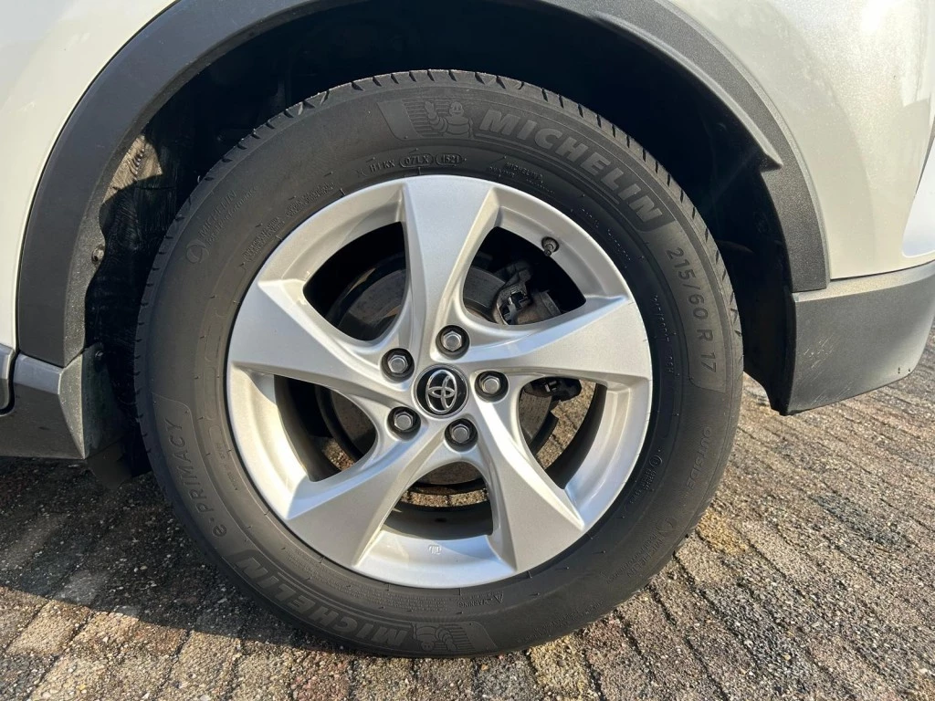 Hoofdafbeelding Toyota C-HR