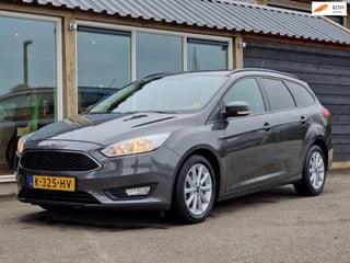 Ford Focus Wagon 1.0 Trend (Automaat / Trekhaak / Stoelverwarming / Stuurverwarming / Parkeersensoren / Voorruitverwarming)