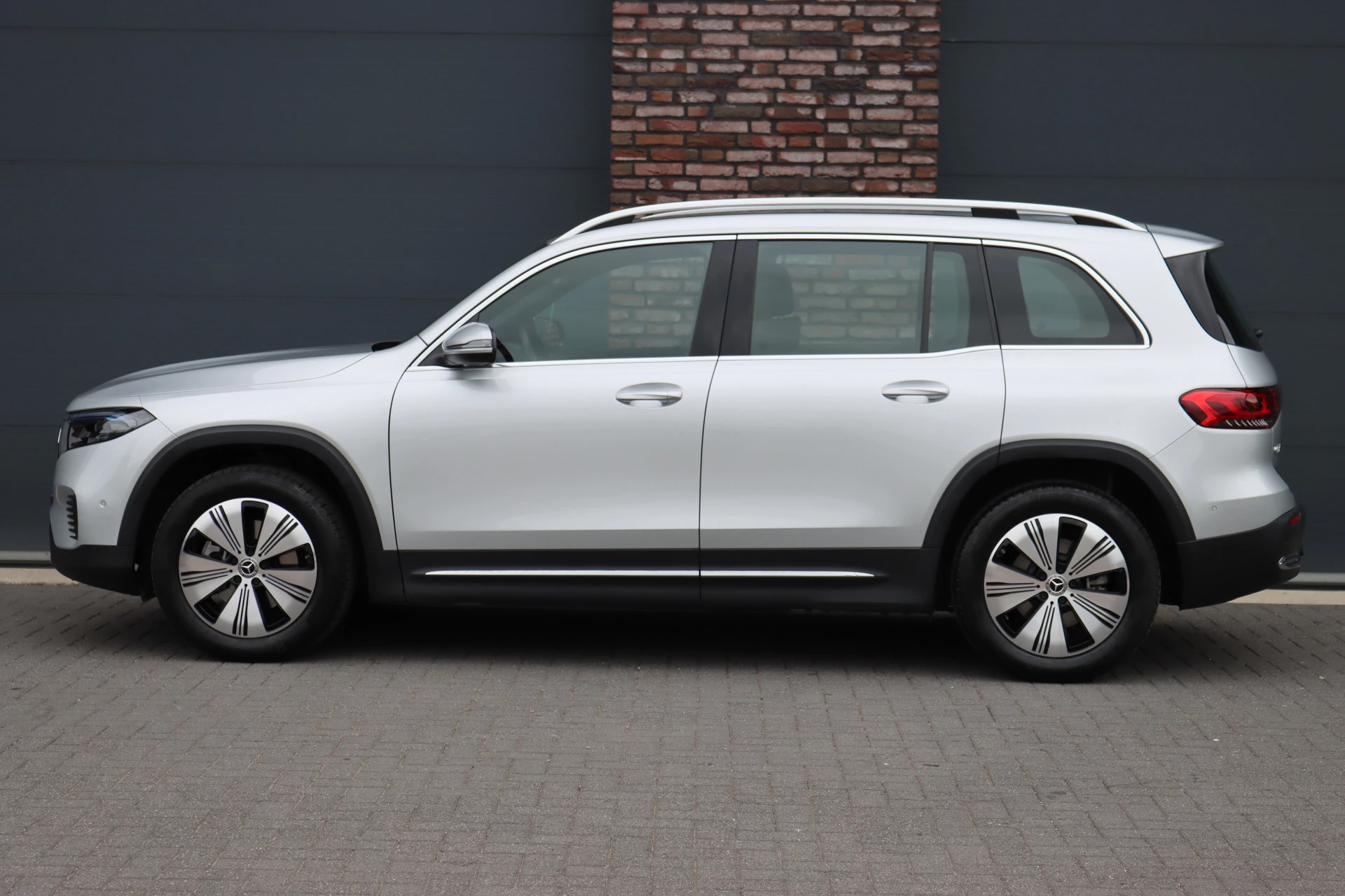 Hoofdafbeelding Mercedes-Benz EQB