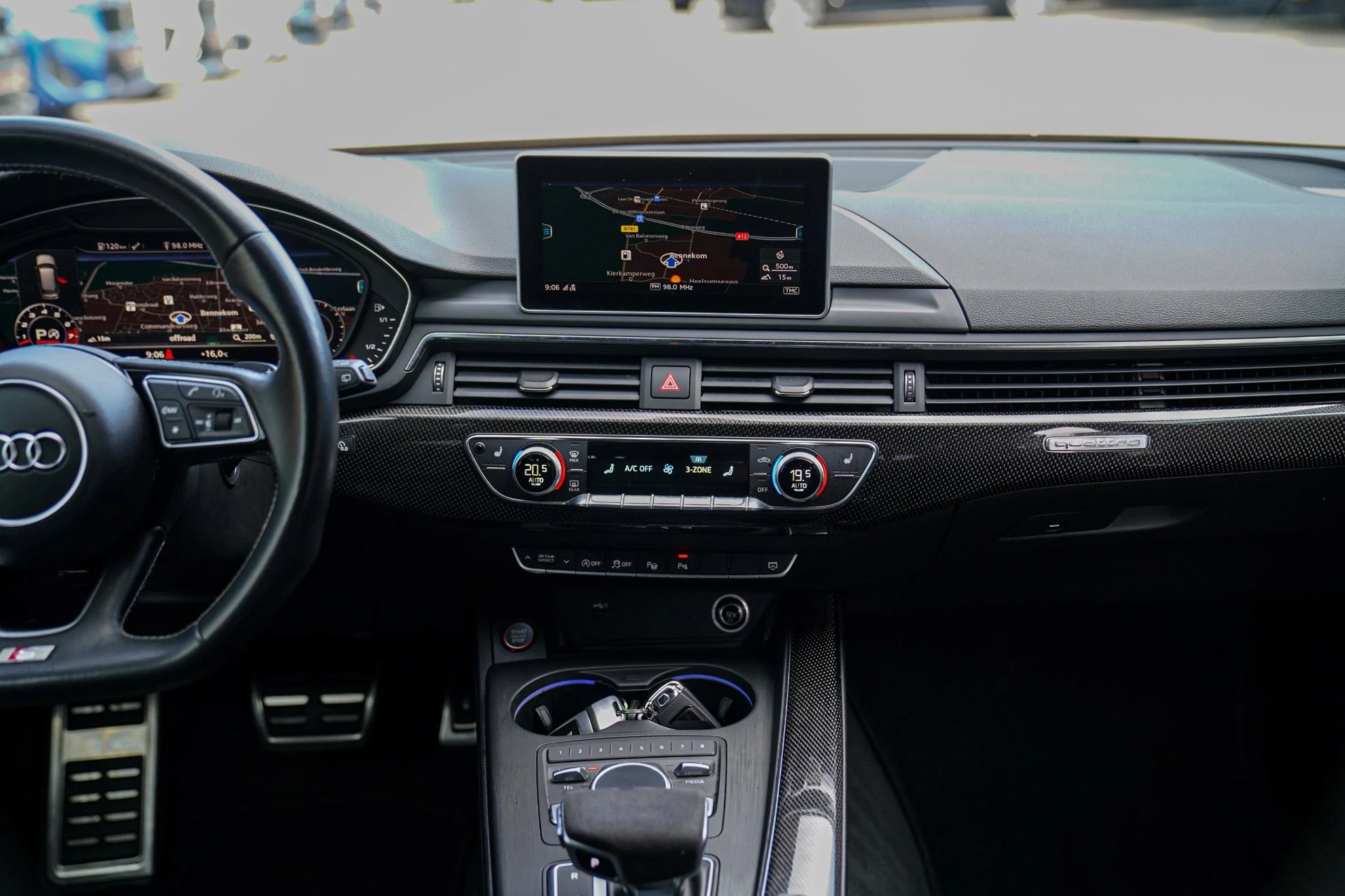 Hoofdafbeelding Audi S4
