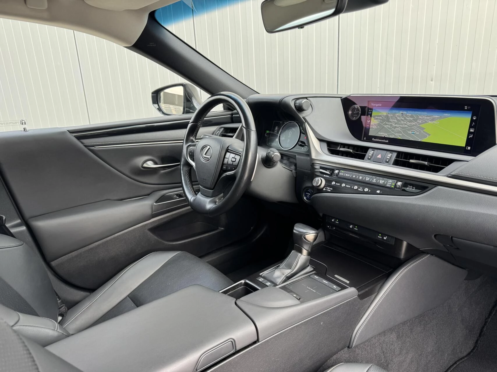 Hoofdafbeelding Lexus ES