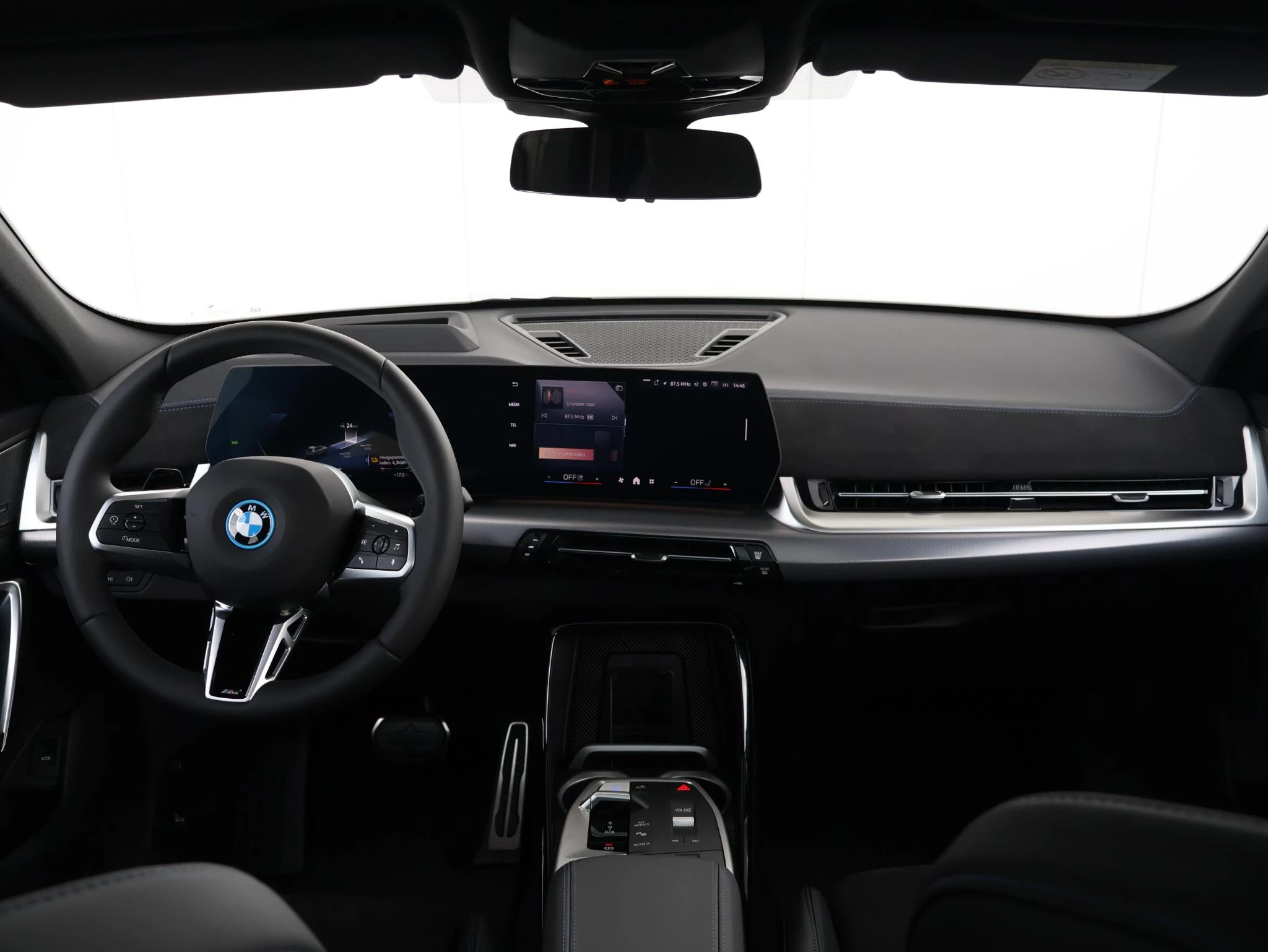 Hoofdafbeelding BMW iX2