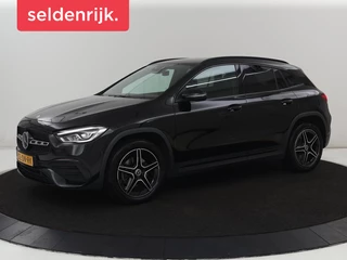 Mercedes-Benz GLA-klasse 250e AMG Night | Adaptive cruise | Stoelverwarming | Camera | Half leder | Park Assist | Leder/Alcantara | Widescreen | Sfeerverlichting | Climate control | PHEV | Plug In