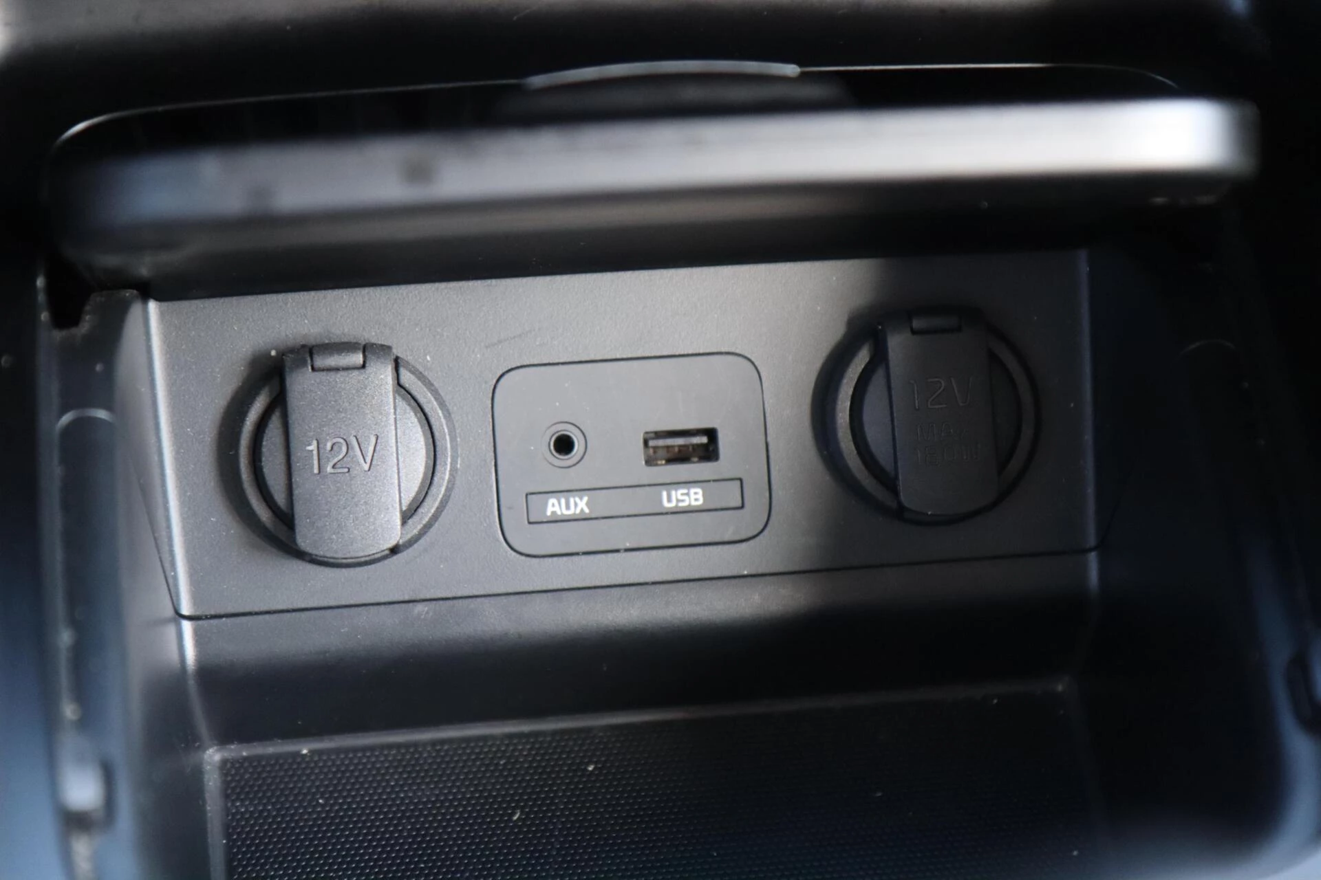 Hoofdafbeelding Kia Carens