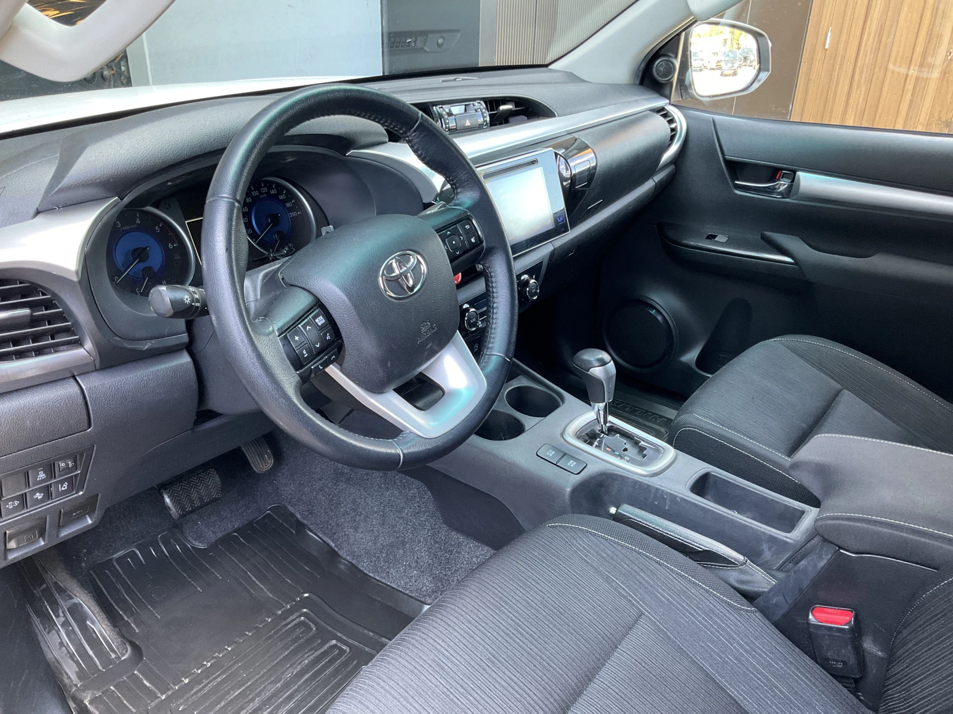 Hoofdafbeelding Toyota Hilux